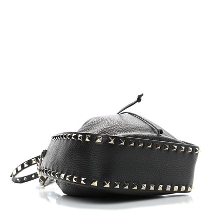 Valentino Garavani Grained Calfskin Rockstud Bucket Bag Black 3 of 4