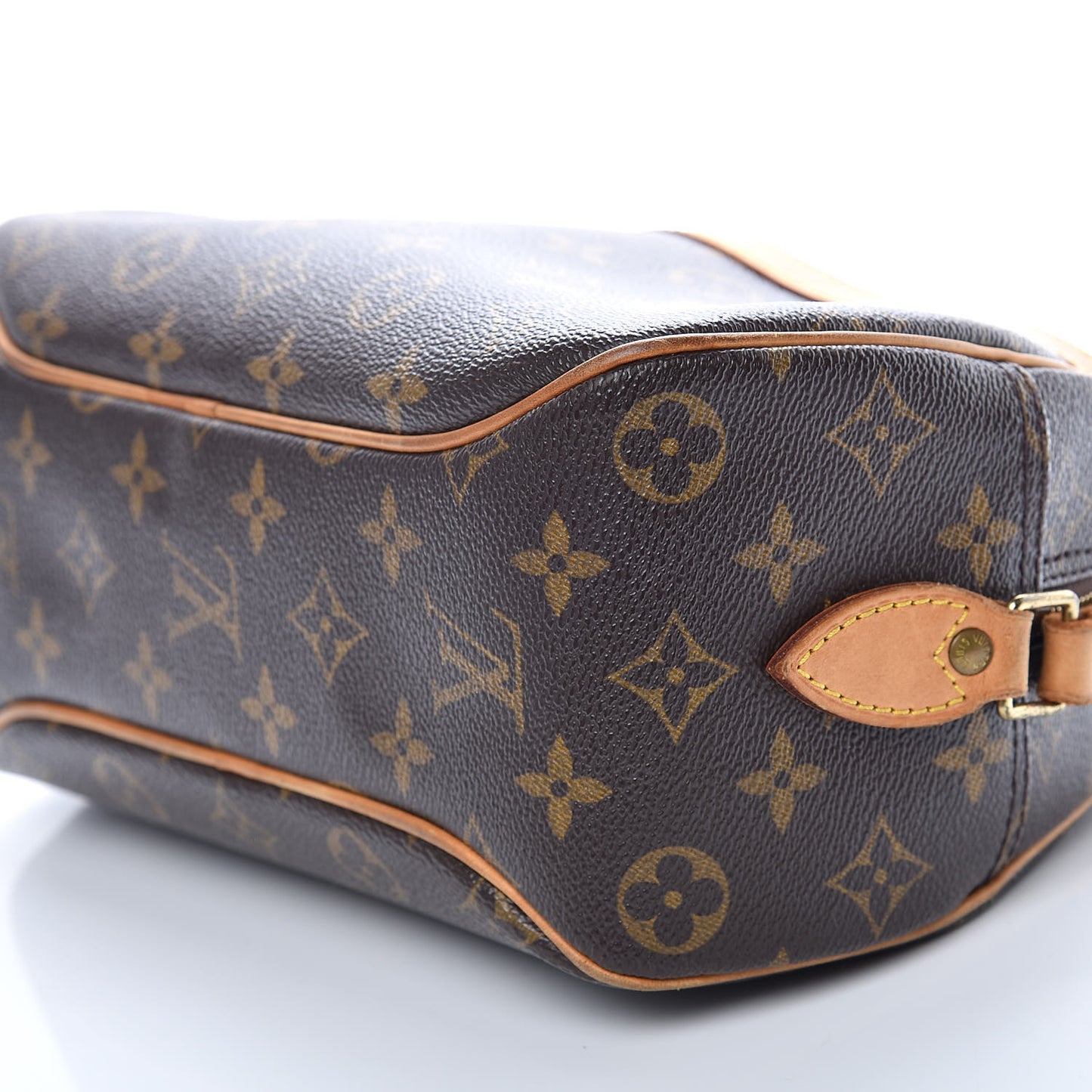 Monogram Blois