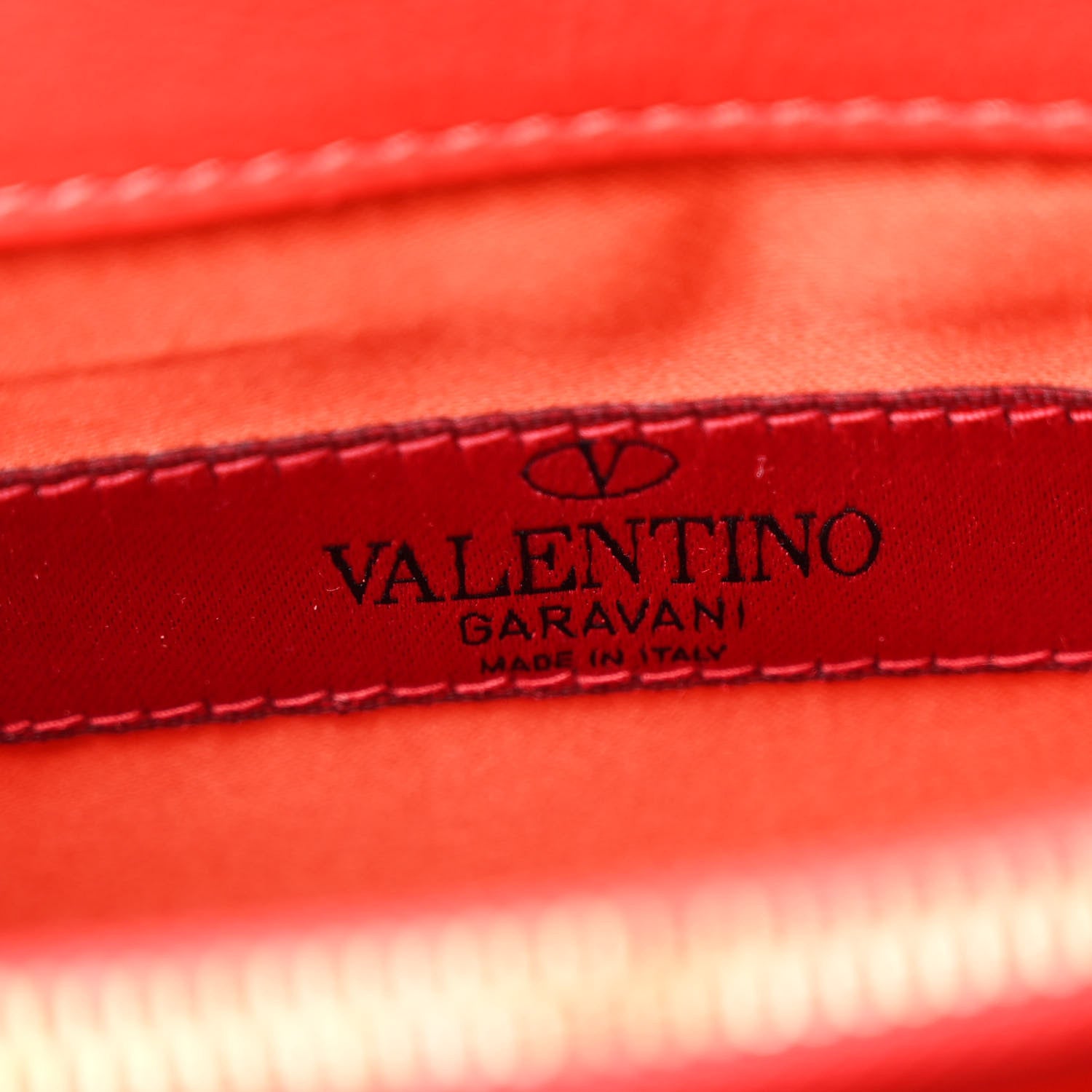 Valentino Garavani Vitello Rockstud Wallet On Chain Rouge Pur 7 of 11
