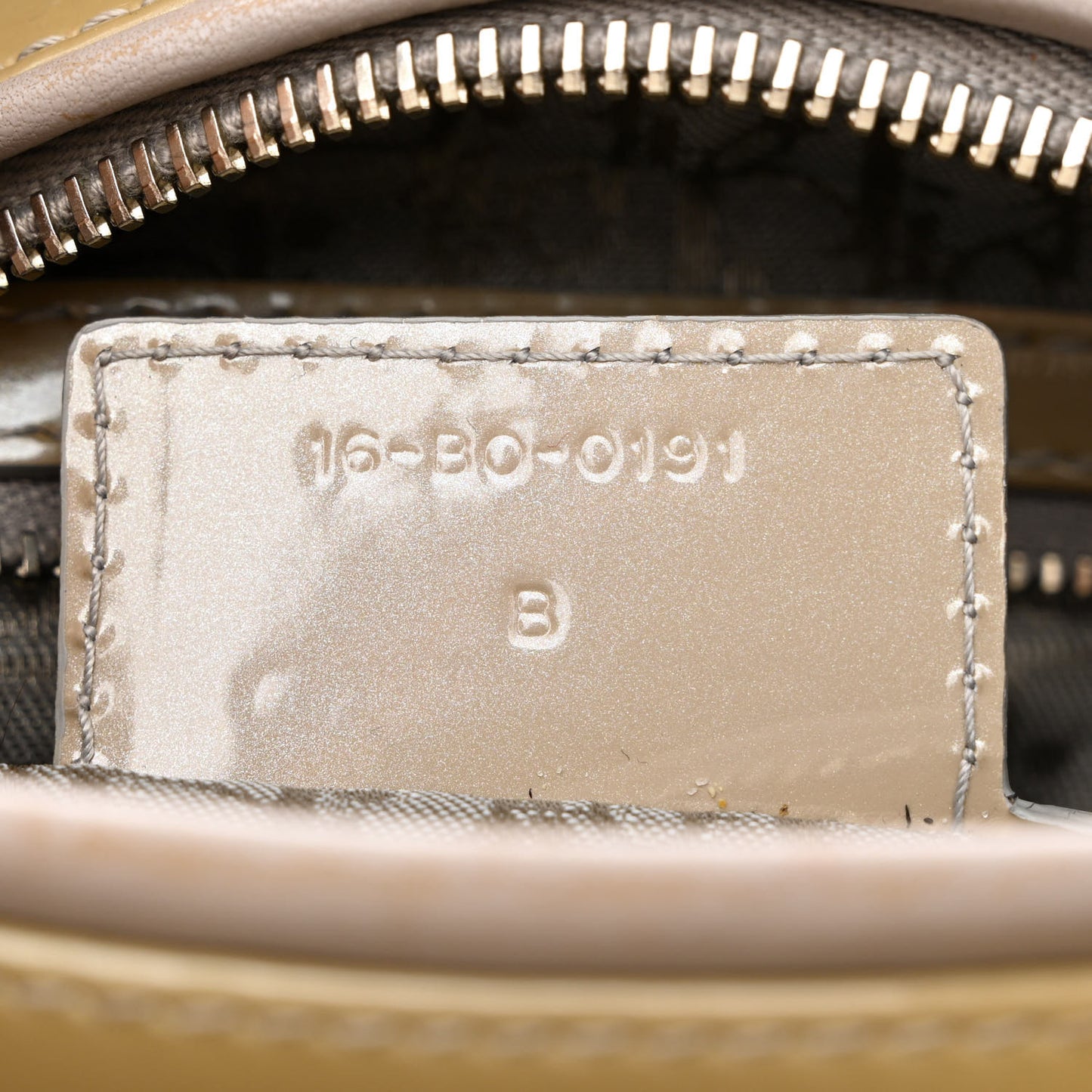 Patent Cannage Medium Lady Dior Beige