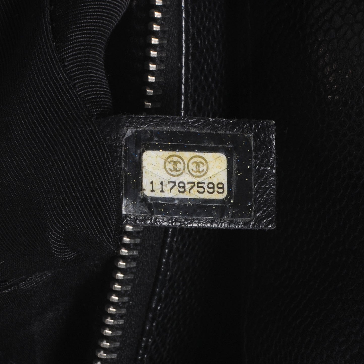 Caviar Grand Shopping Tote GST Black
