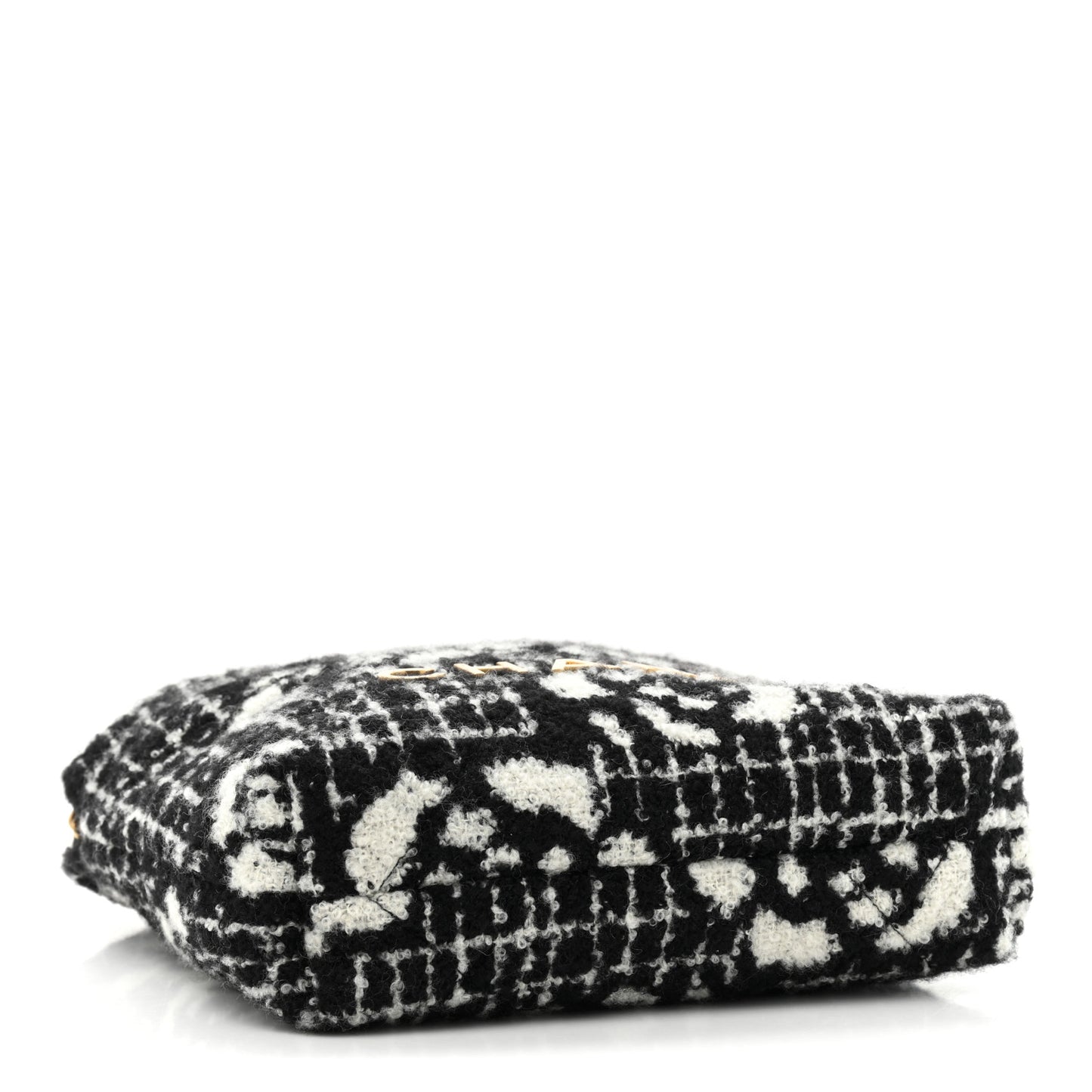 Cashmere Mini Chanel 22 Black White