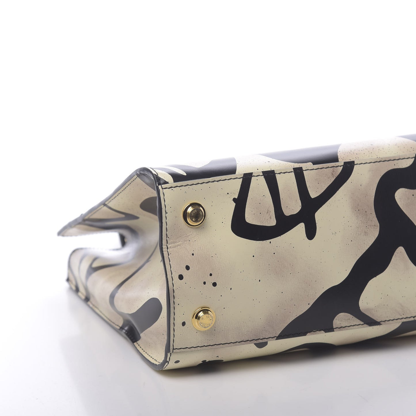 Calfskin Tribal City Steamer MM White Black