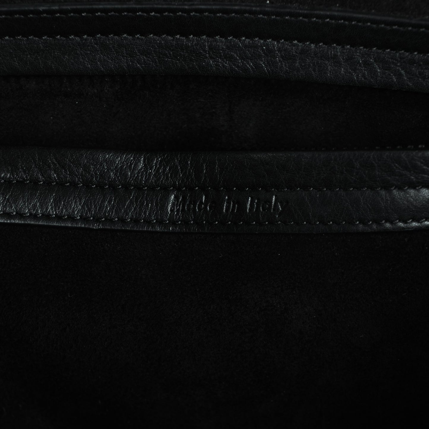 Supple Calfskin Medium Phantom Luggage Black