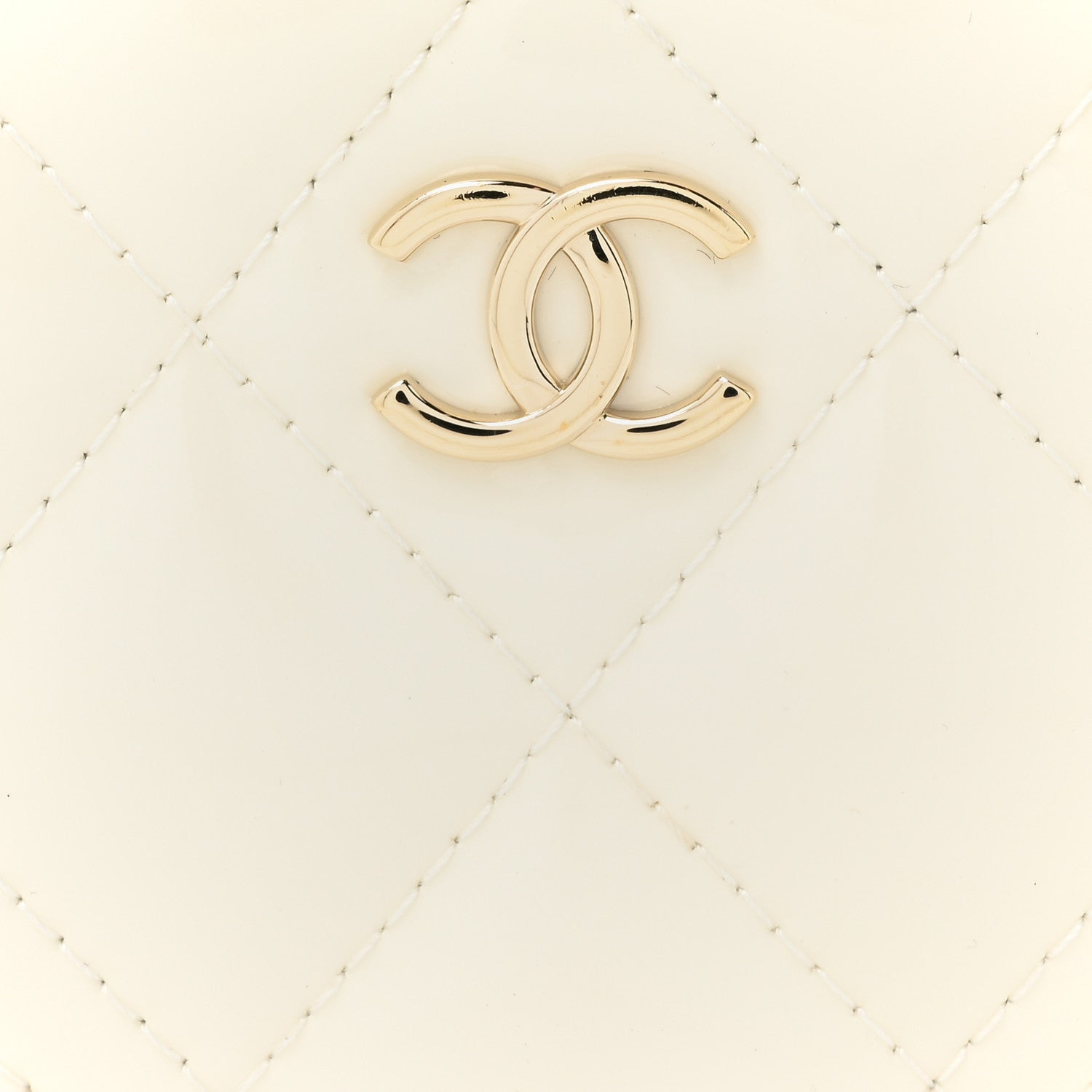 Chanel Patent Calfskin Resin Quilted CC Heart Clutch With Chain Black 11 of 16