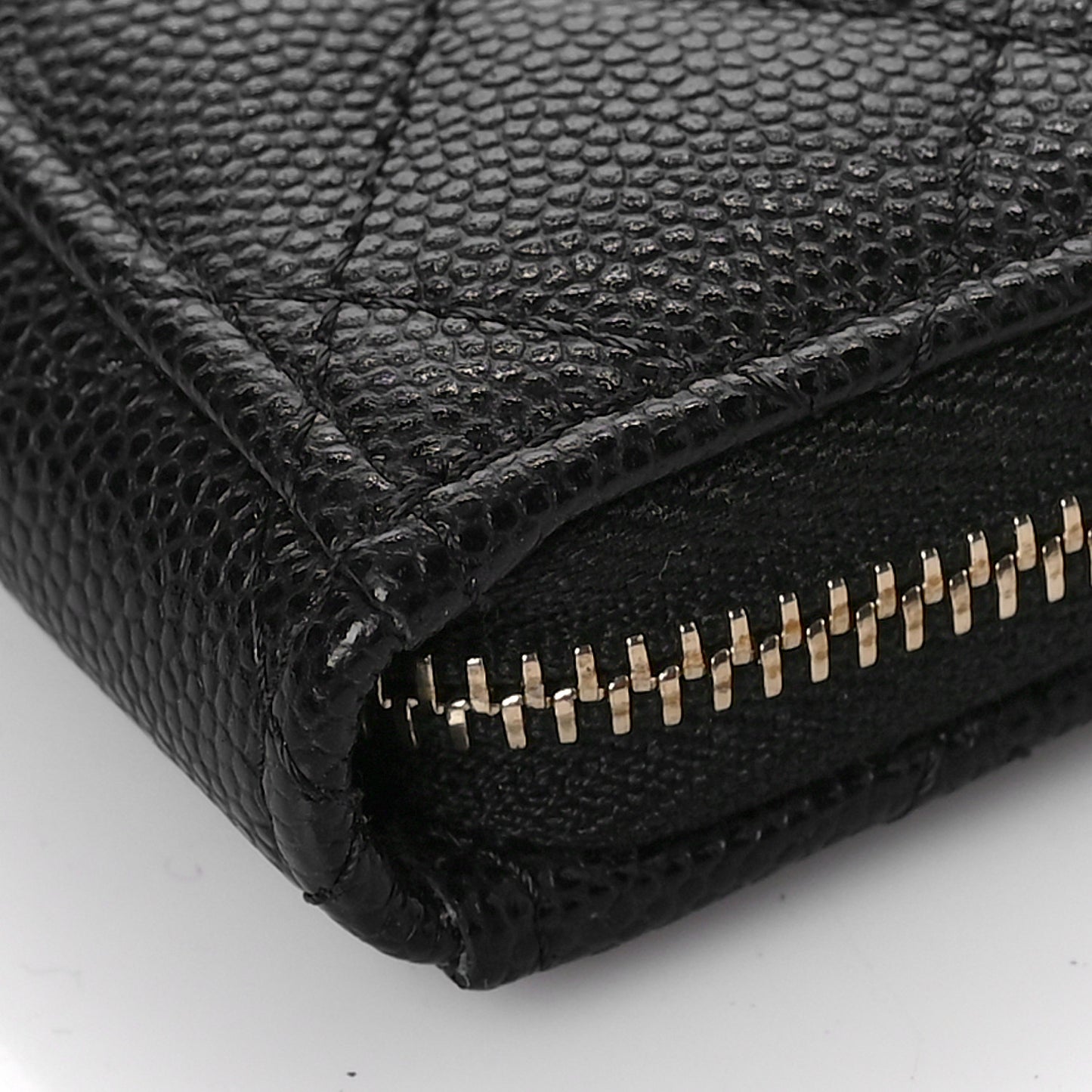 Caviar Quilted Zip Card Holder Black