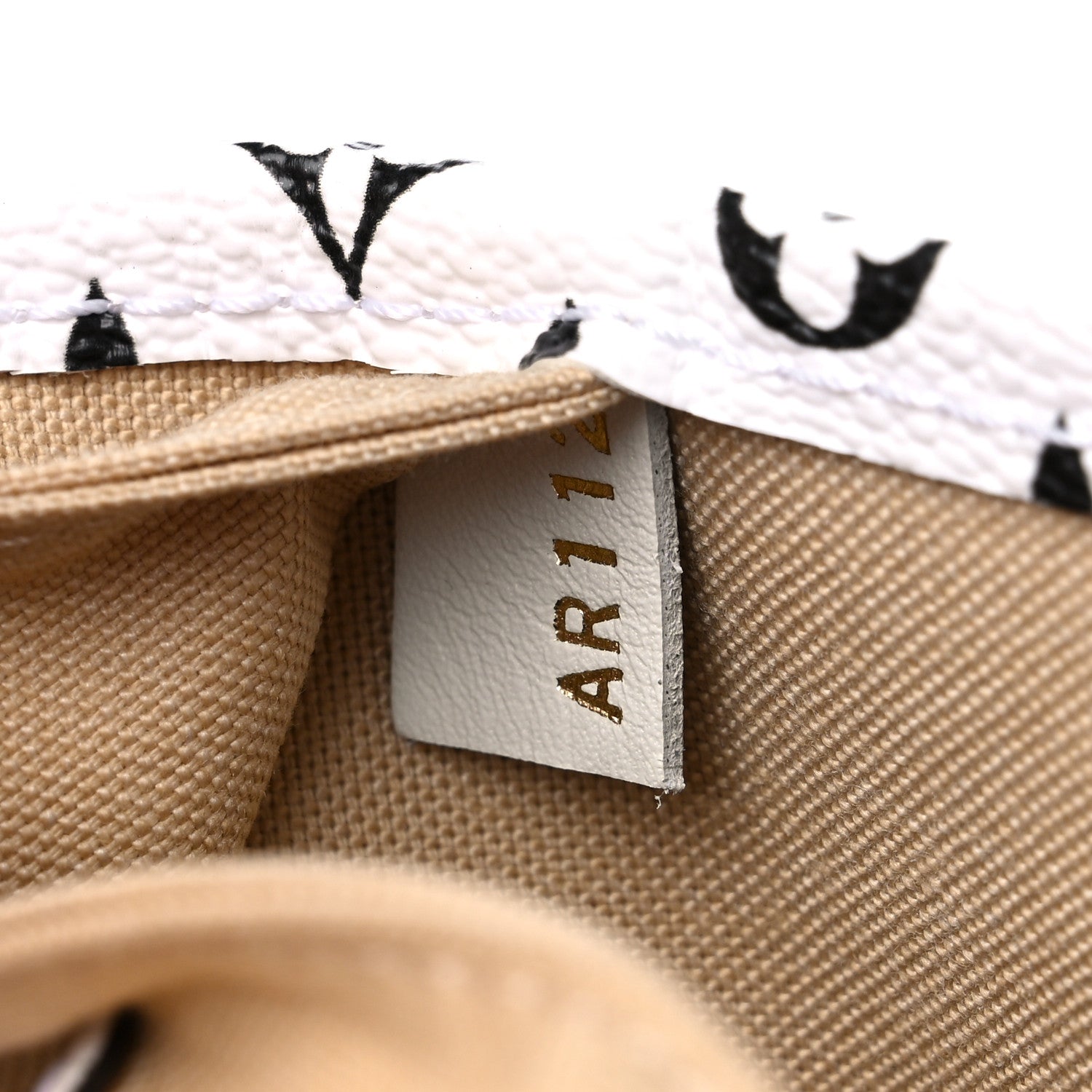 Louis Vuitton Monogram Giant Neverfull MM Kaki 9 of 11