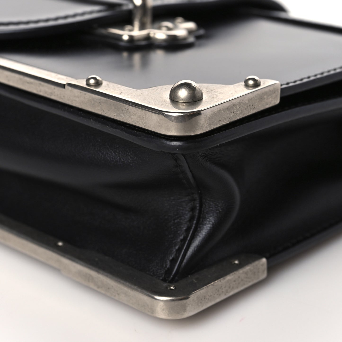 City Calf Cahier Chain Clutch Black