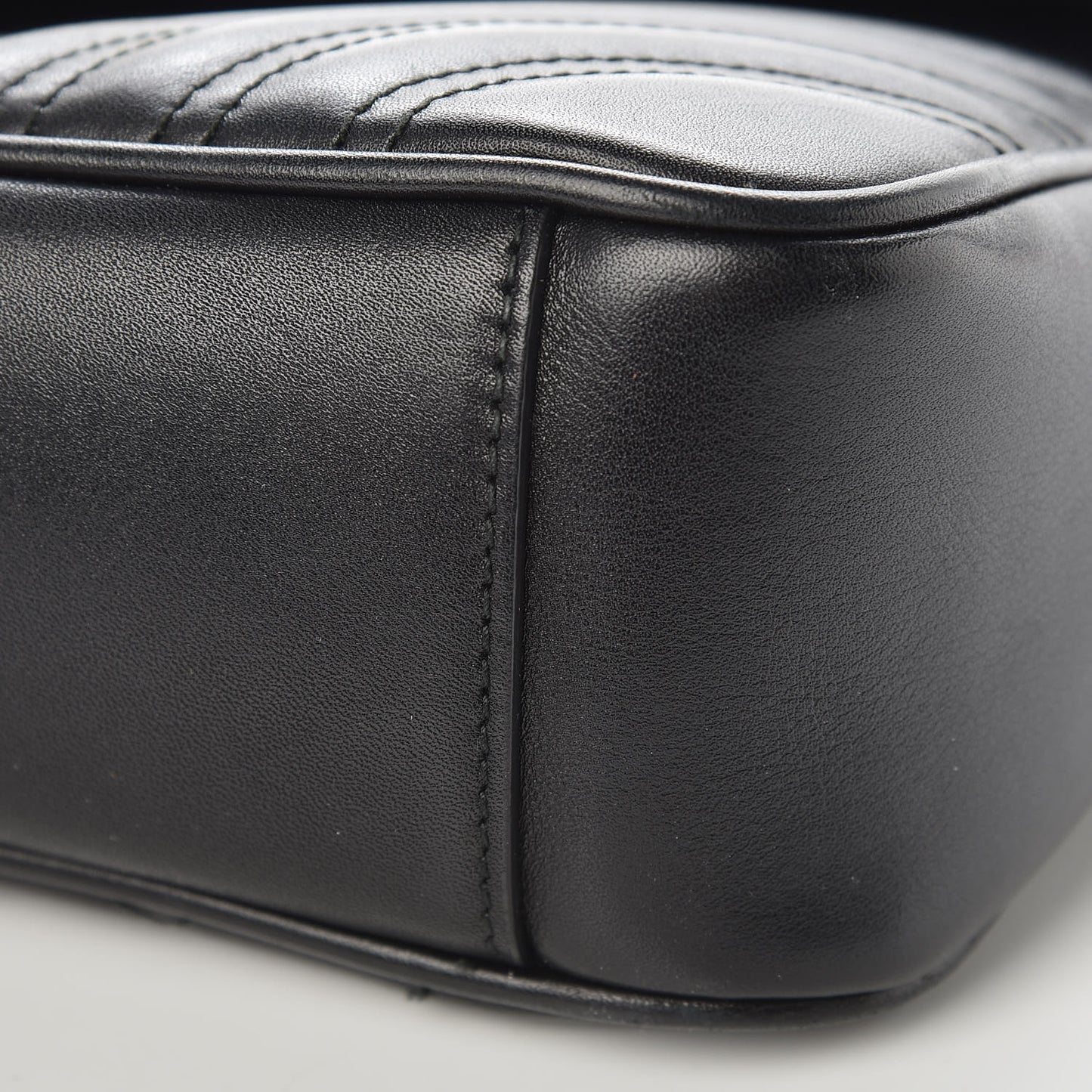 Calfskin Matelasse Small GG Marmont Shoulder Bag Black