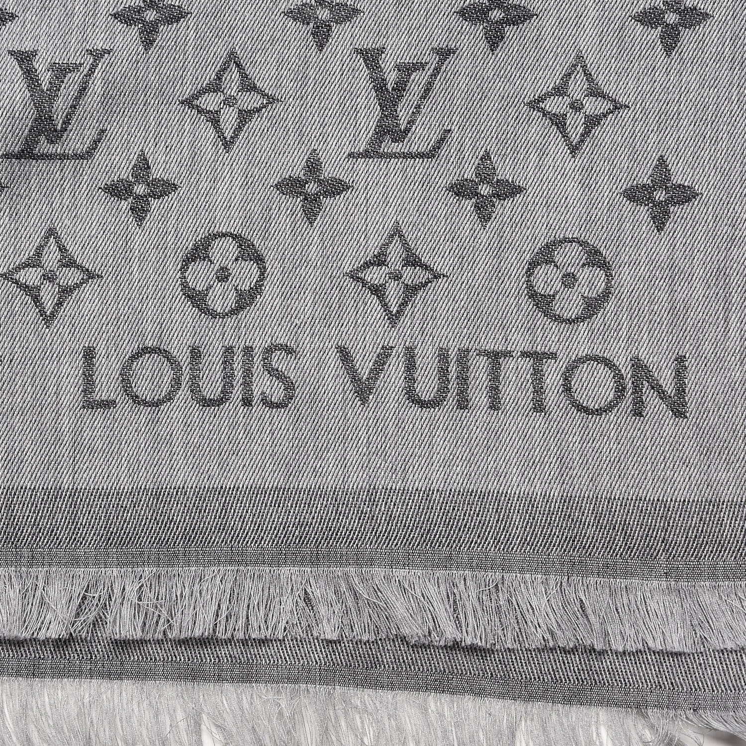 Louis Vuitton Cotton Monogram Essential Stole Gris 3 of 4