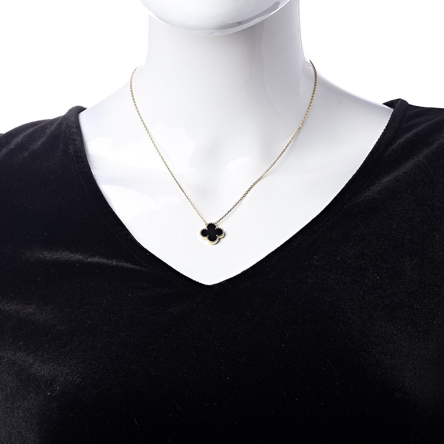 18K Yellow Gold Black Onyx Vintage Alhambra Pendant Necklace