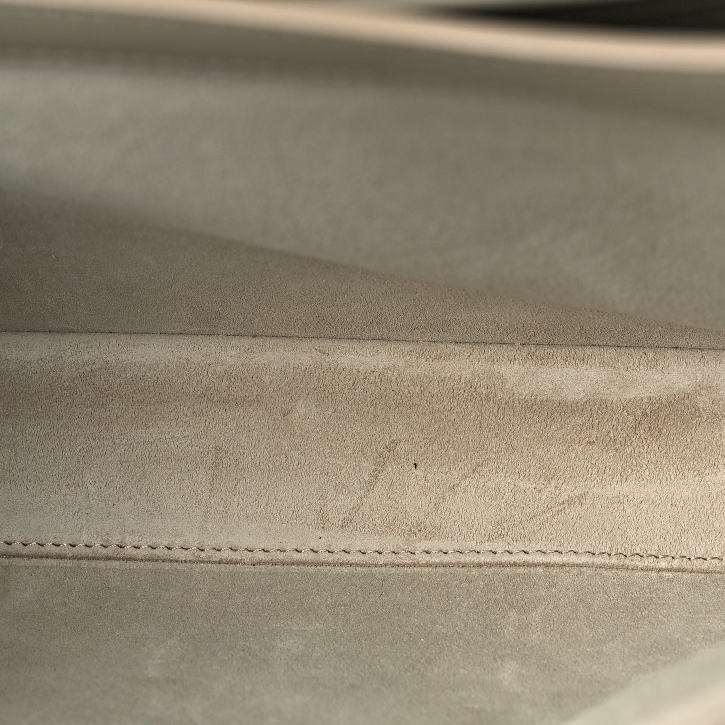 Calfskin Medium Soft 16 Bag Light Grey