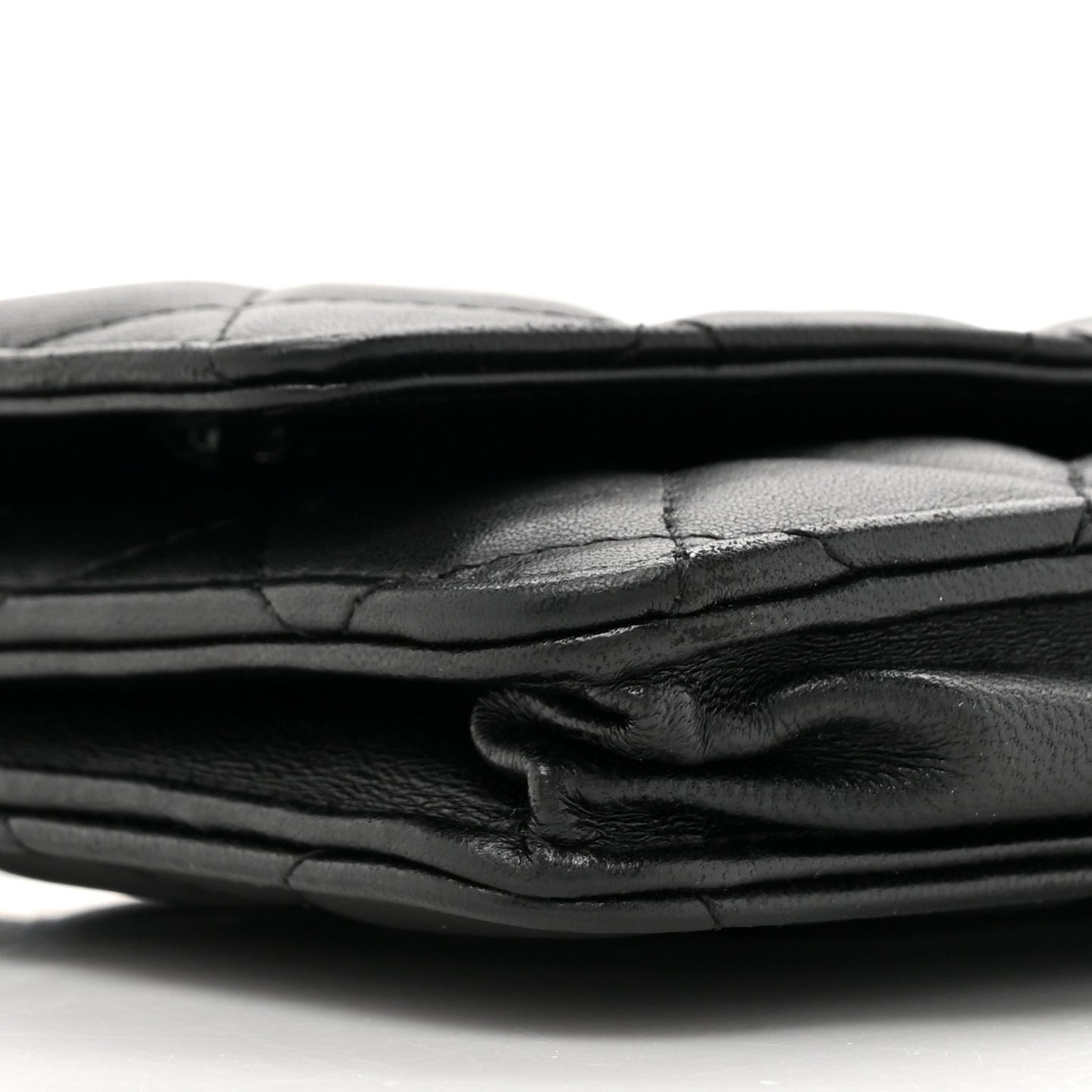 Lambskin Quilted Wallet On Chain WOC Black