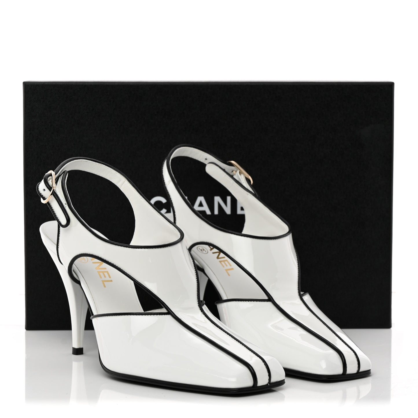 Patent Calfskin Lambskin Slingback Pumps 38.5 White Black