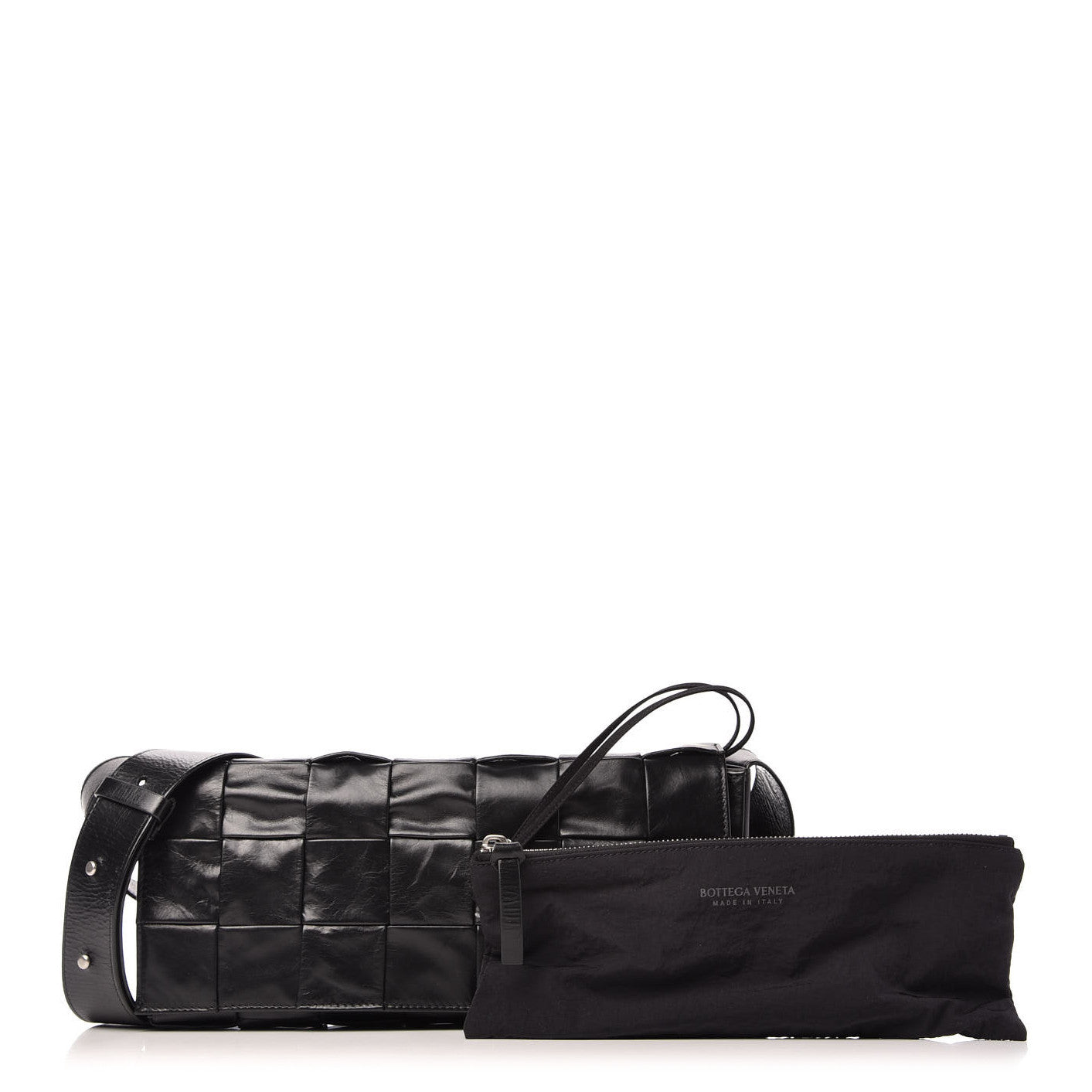 Paper Calfskin Intrecciato Stretch Cassette Black