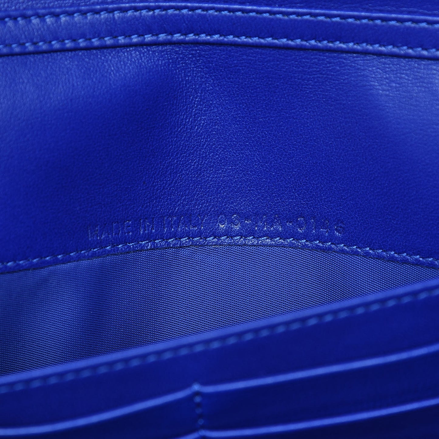 Lambskin Diorama Croisiere Chain Wallet Blue