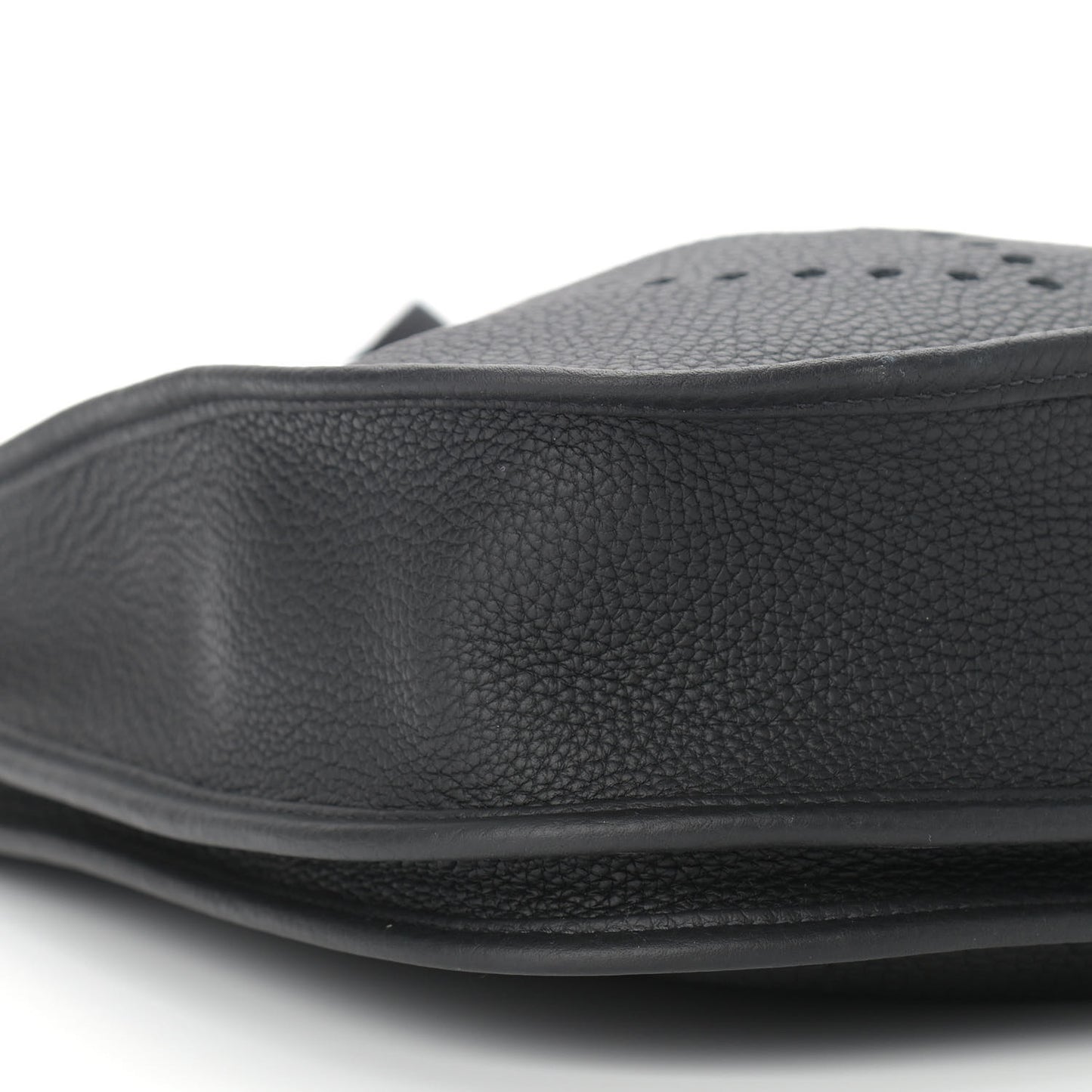 Taurillon Clemence Evelyne III PM Black