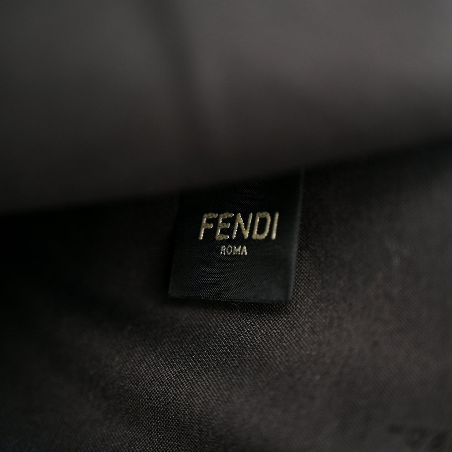 Vitello King Logo Embossed Large Flat Pouch Cuoio