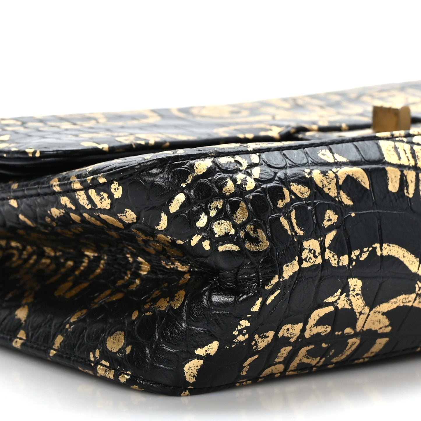 Calfskin Crocodile Embossed Graffiti 2.55 Cocodile Reissue 225 Flap Black Gold