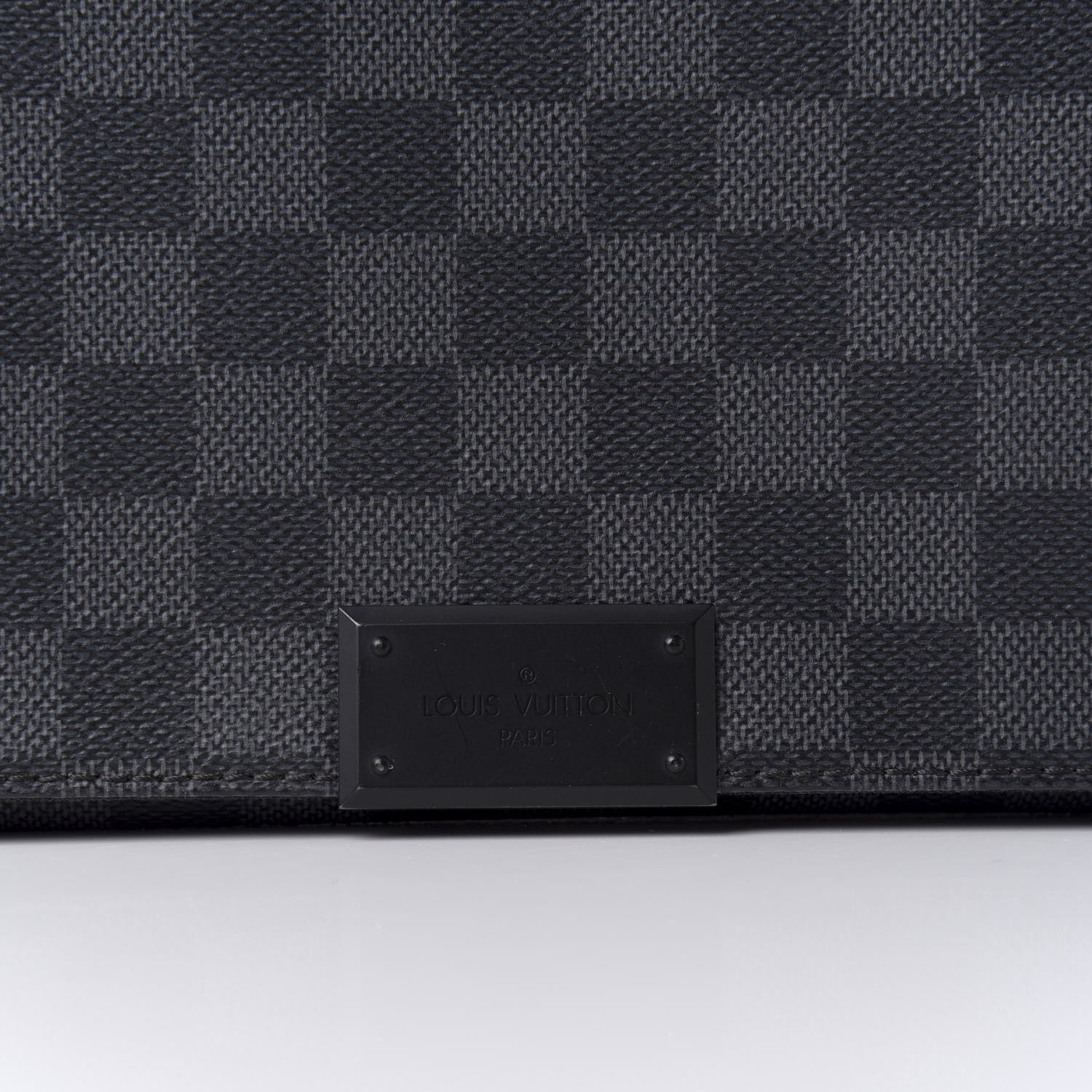Louis Vuitton Damier Graphite District MM 9 of 9