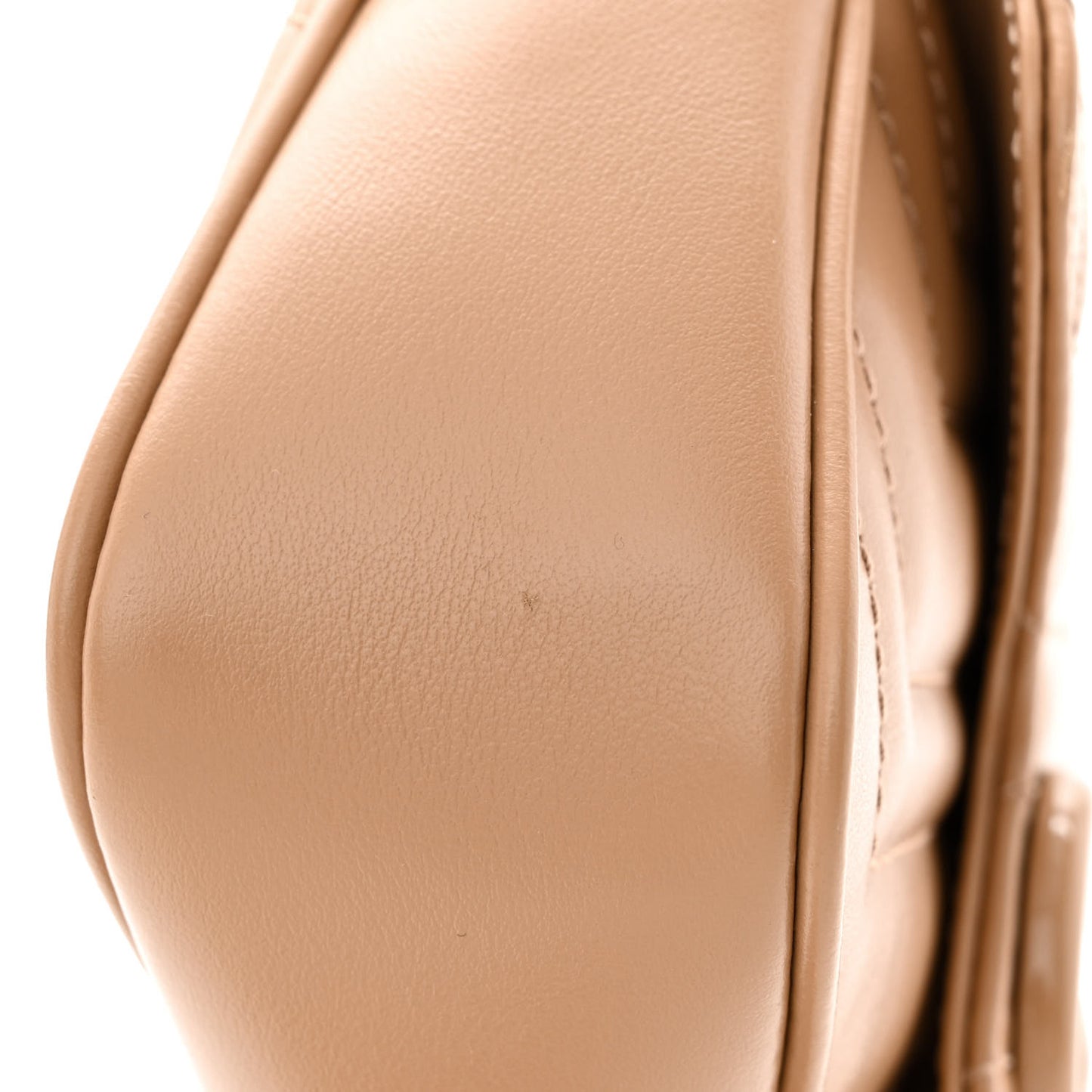 Calfskin Matelasse Monochrome Super Mini GG Marmont Shoulder Bag Camelia