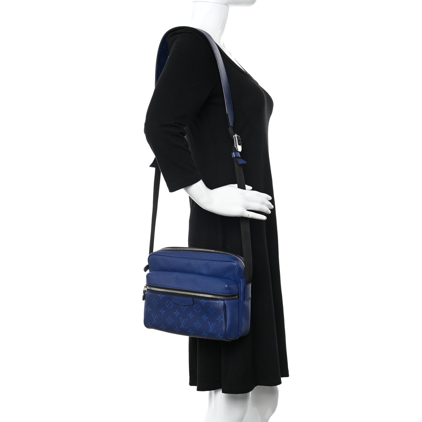Taiga Monogram Outdoor Messenger Cobalt