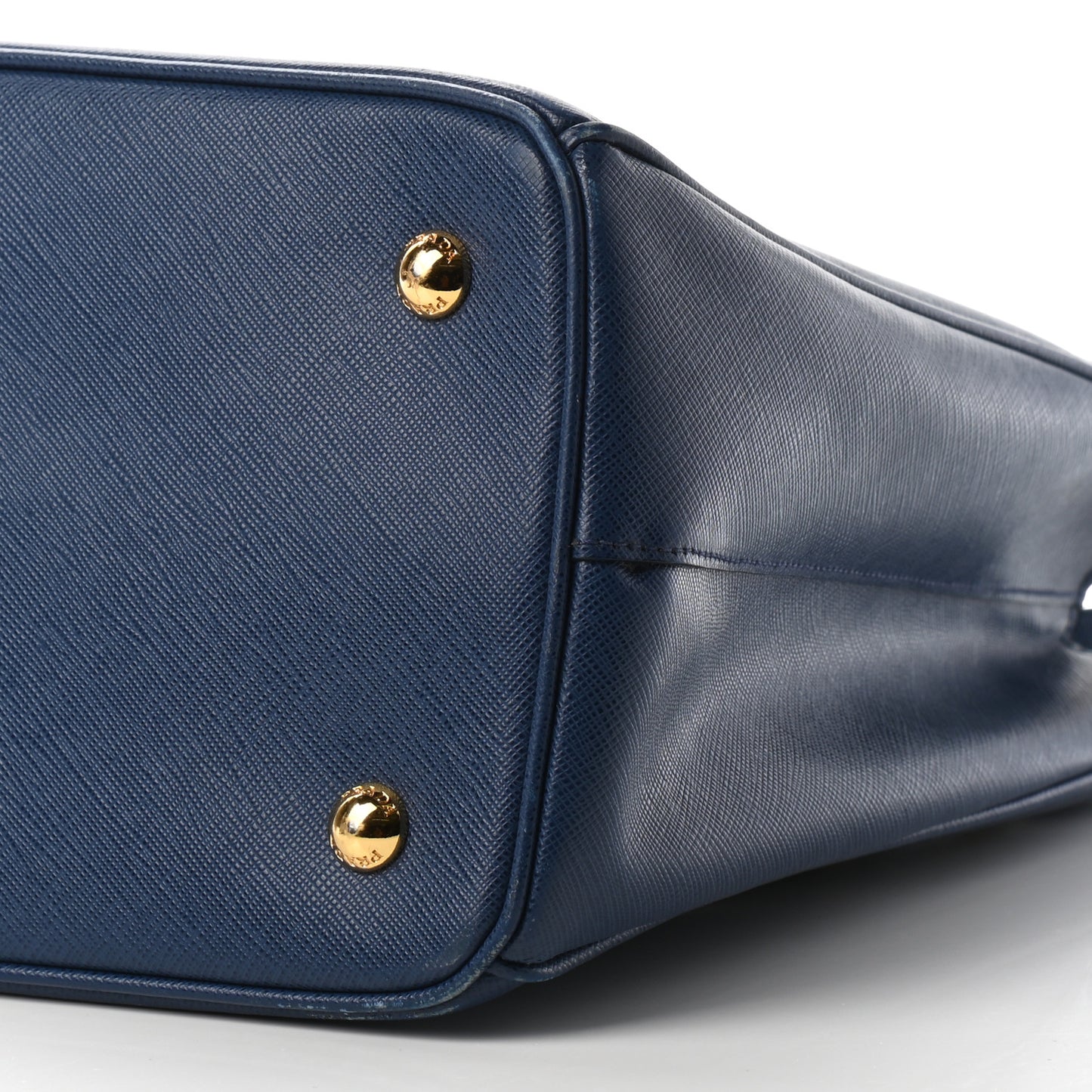 Saffiano Lux Medium Tote Bluette