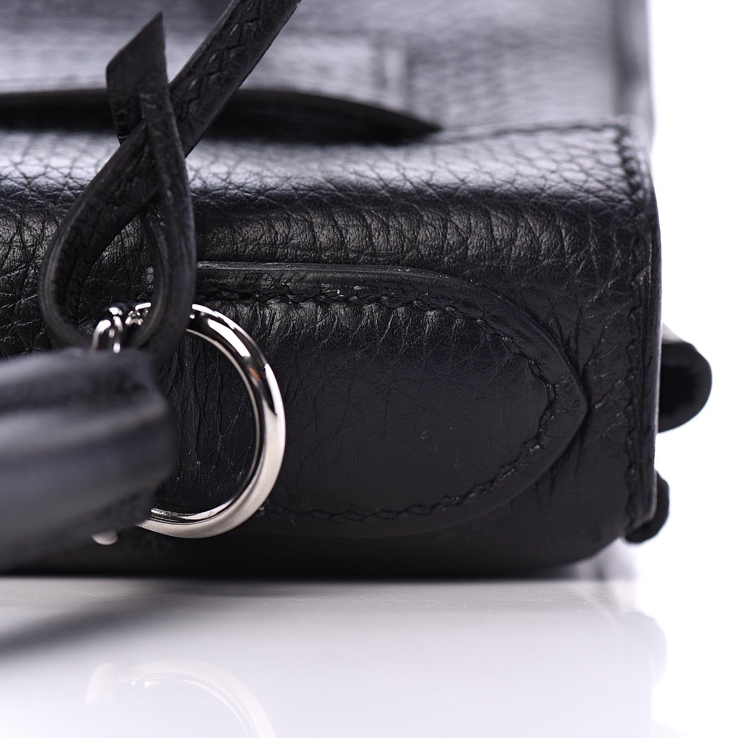 Taurillon Clemence Kelly Retourne 28 Black