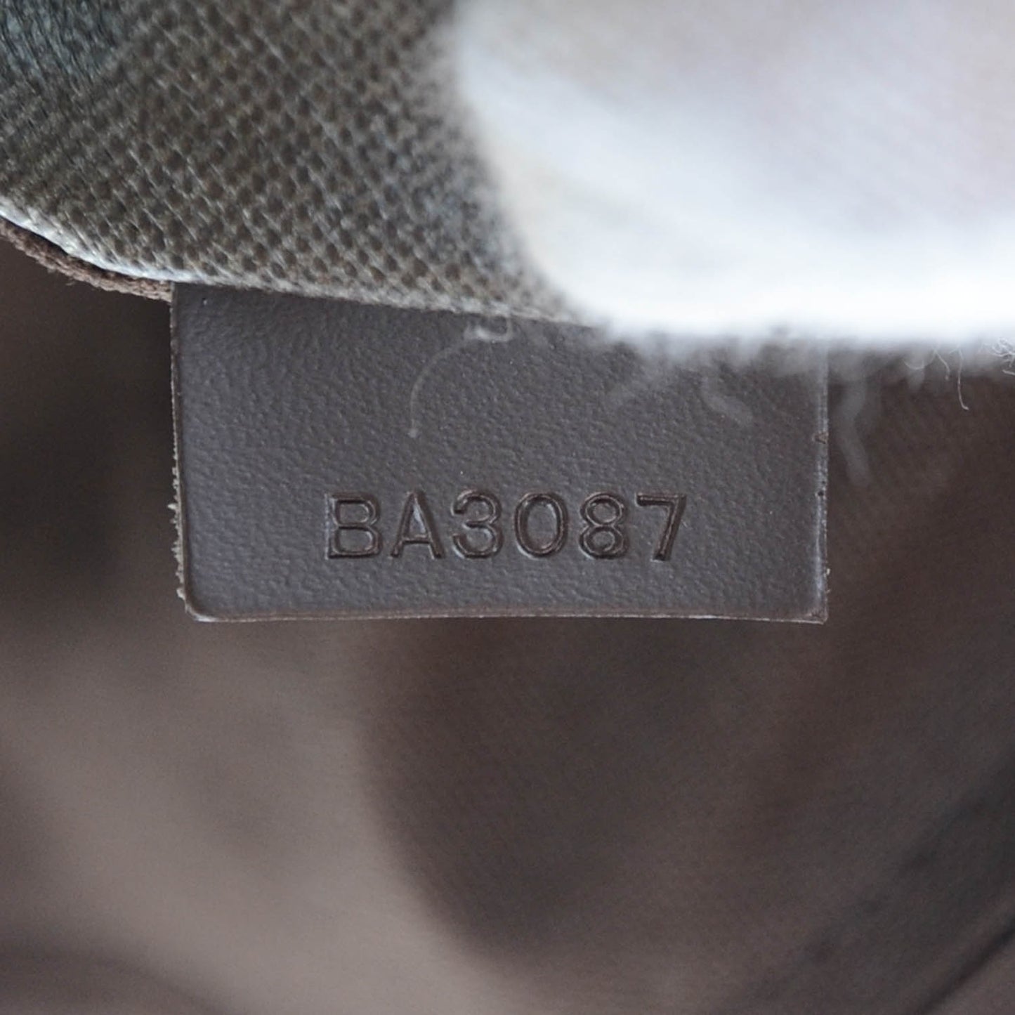 Damier Ebene Eole 50