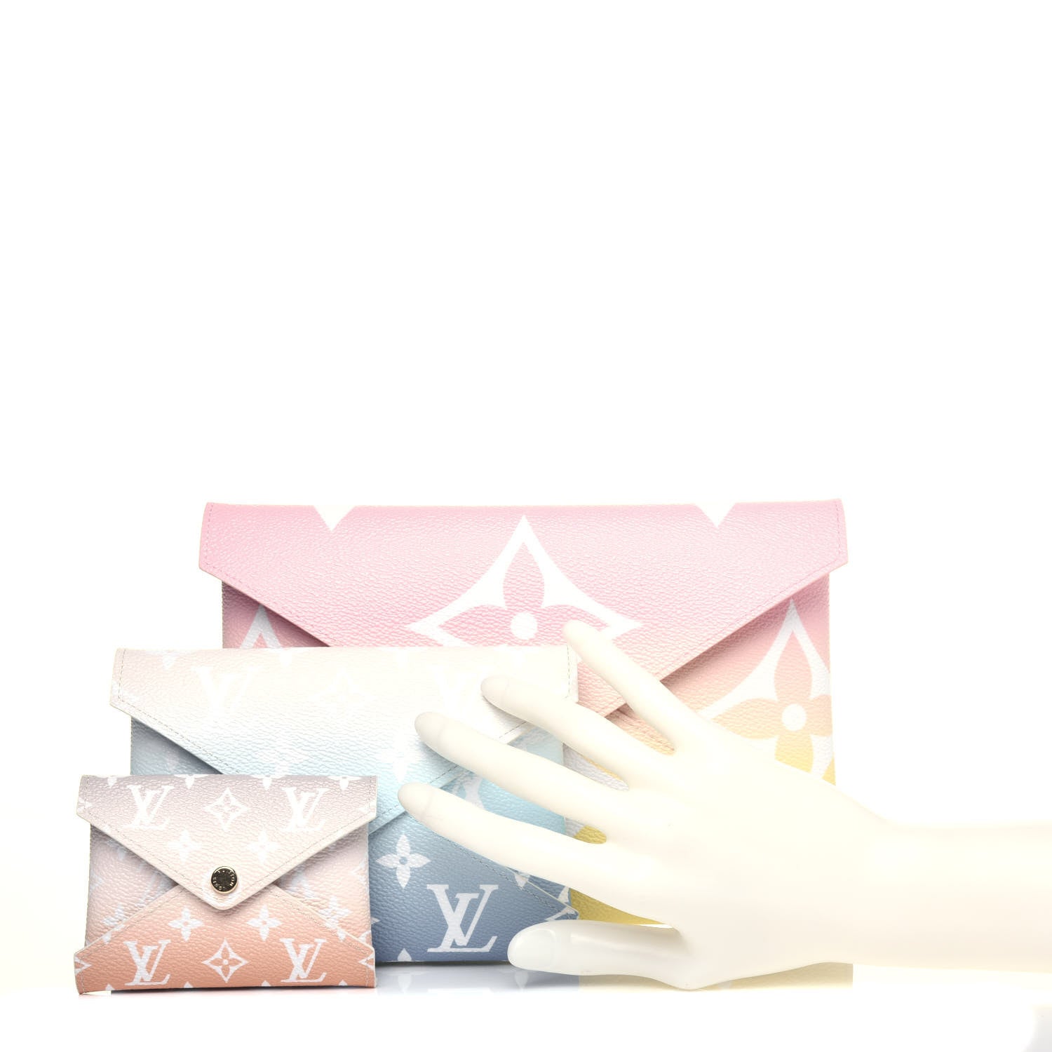 Louis Vuitton Monogram Giant By The Pool Kirigami Pochette Set 2 of 12