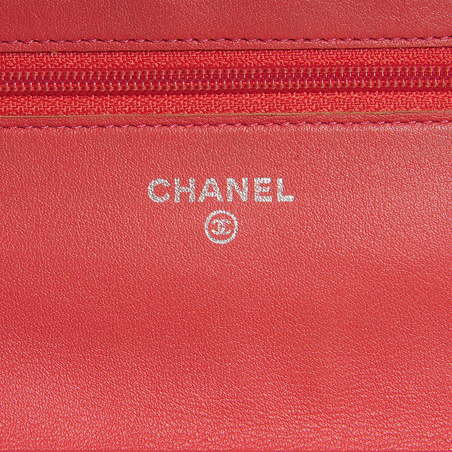 Patent Quilted Brilliant Wallet On Chain WOC Pink
