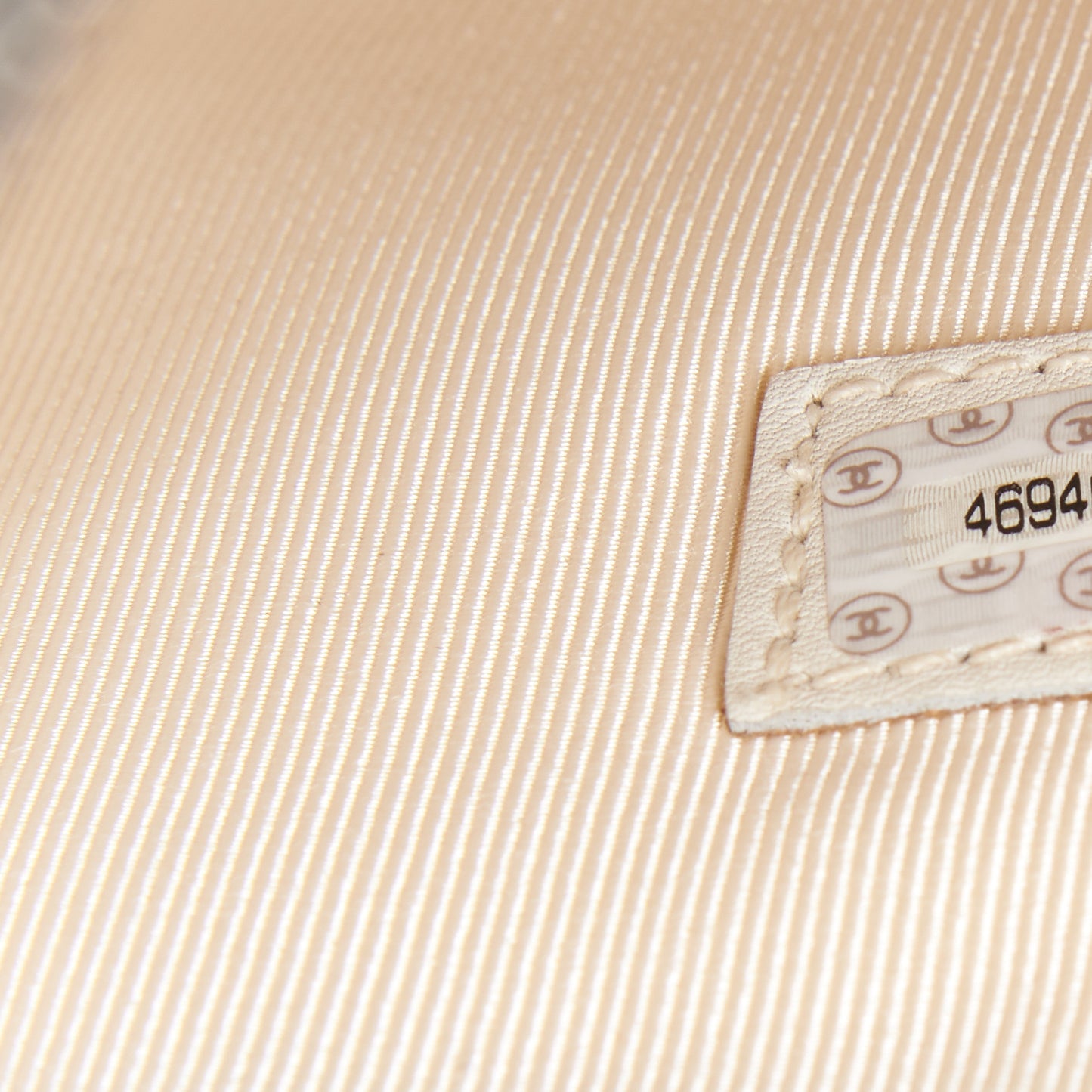 Caviar Large CC Shoulder Bag Ivory