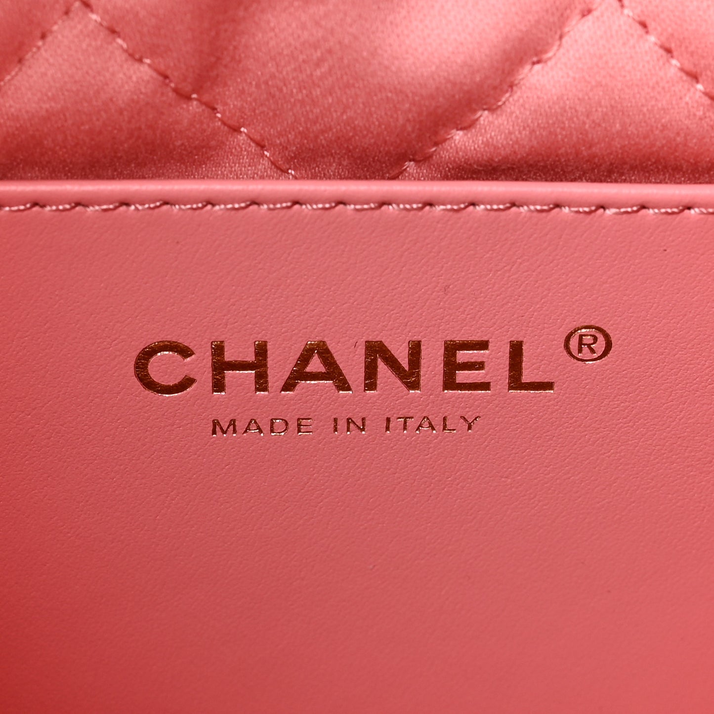 Shiny Caviar Quilted Mini Chanel 22 Coral