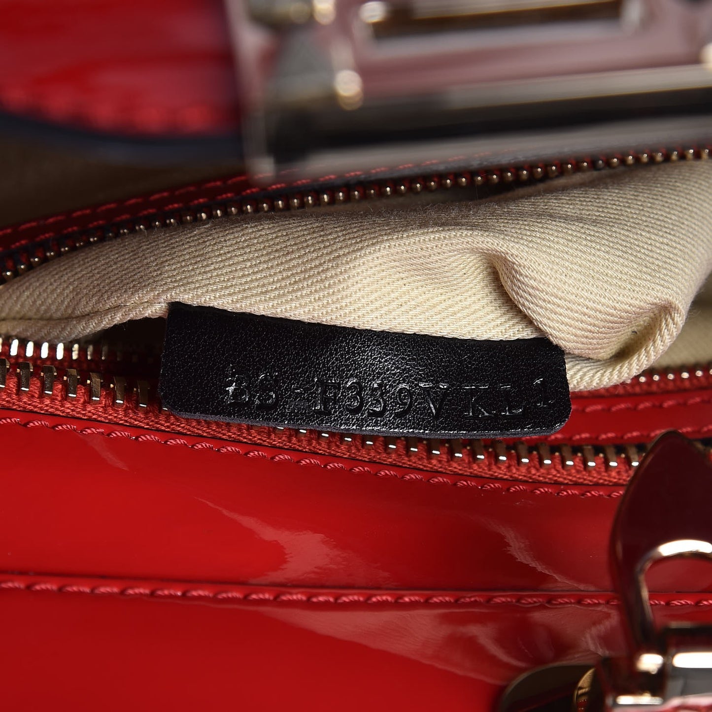Patent Monochrome Rockstud Double Handle Tote Rosso Valentino