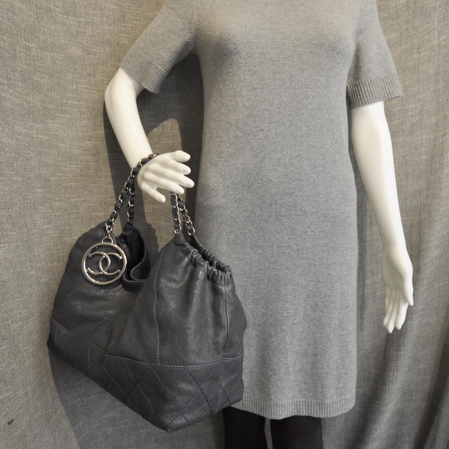 Chanel Leather Coco Cabas Navy Blue 3 of 11