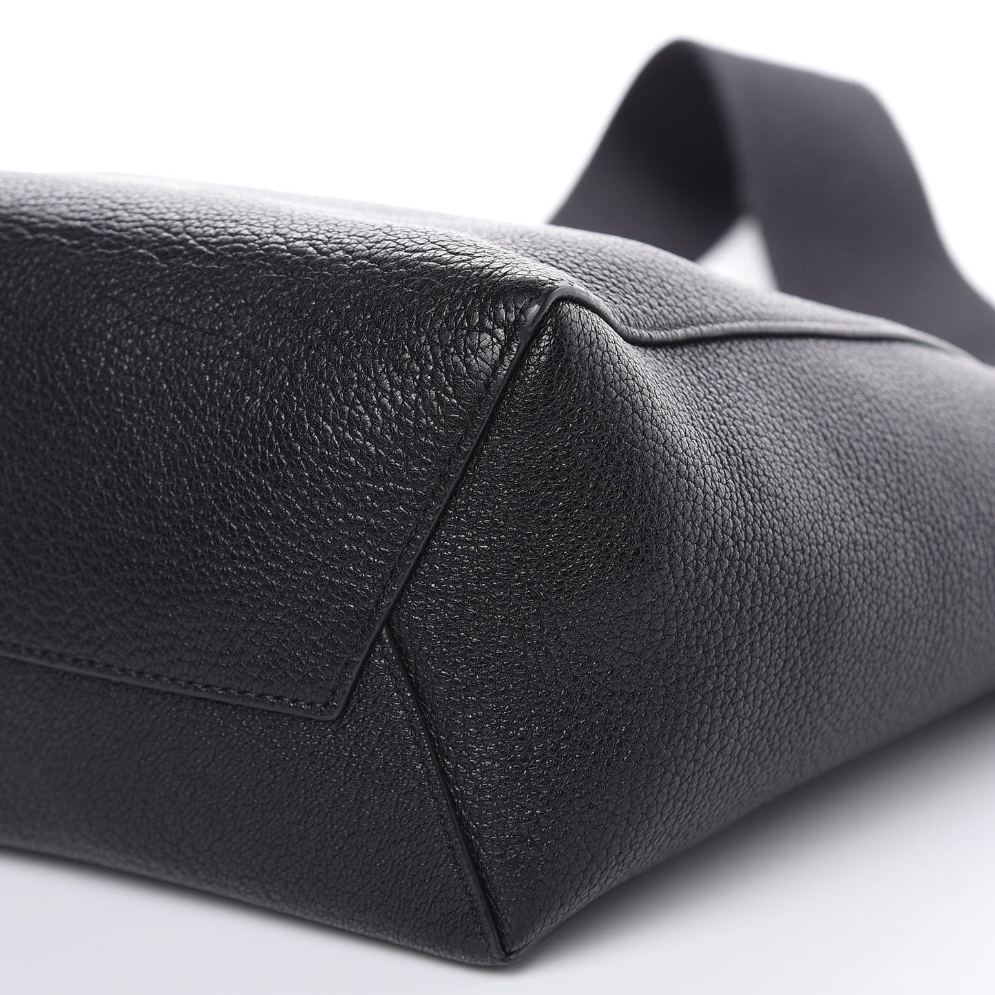 Soft Grained Calfskin Small Sangle Bucket Bag Black