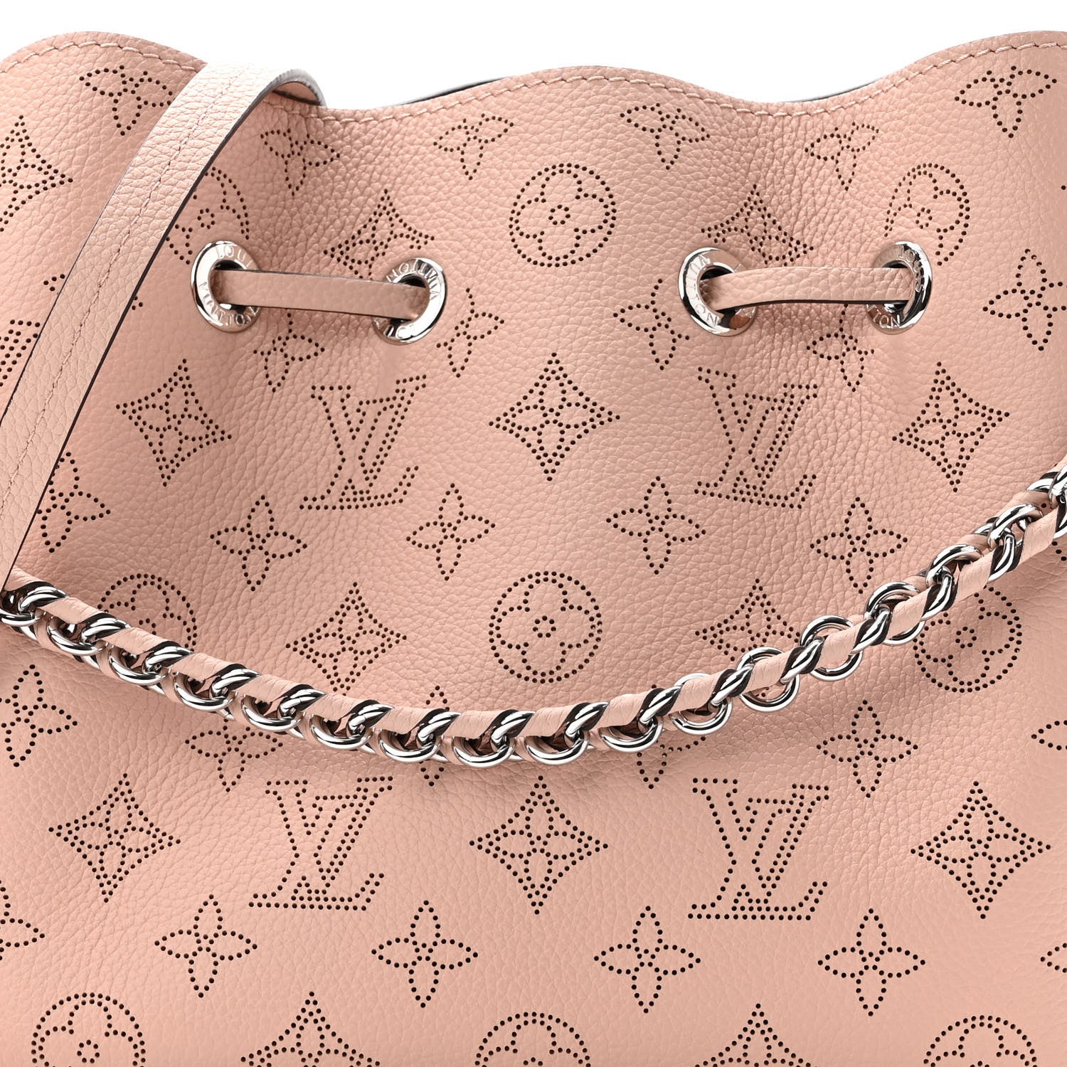 Louis Vuitton Mahina Bella Magnolia 7 of 9