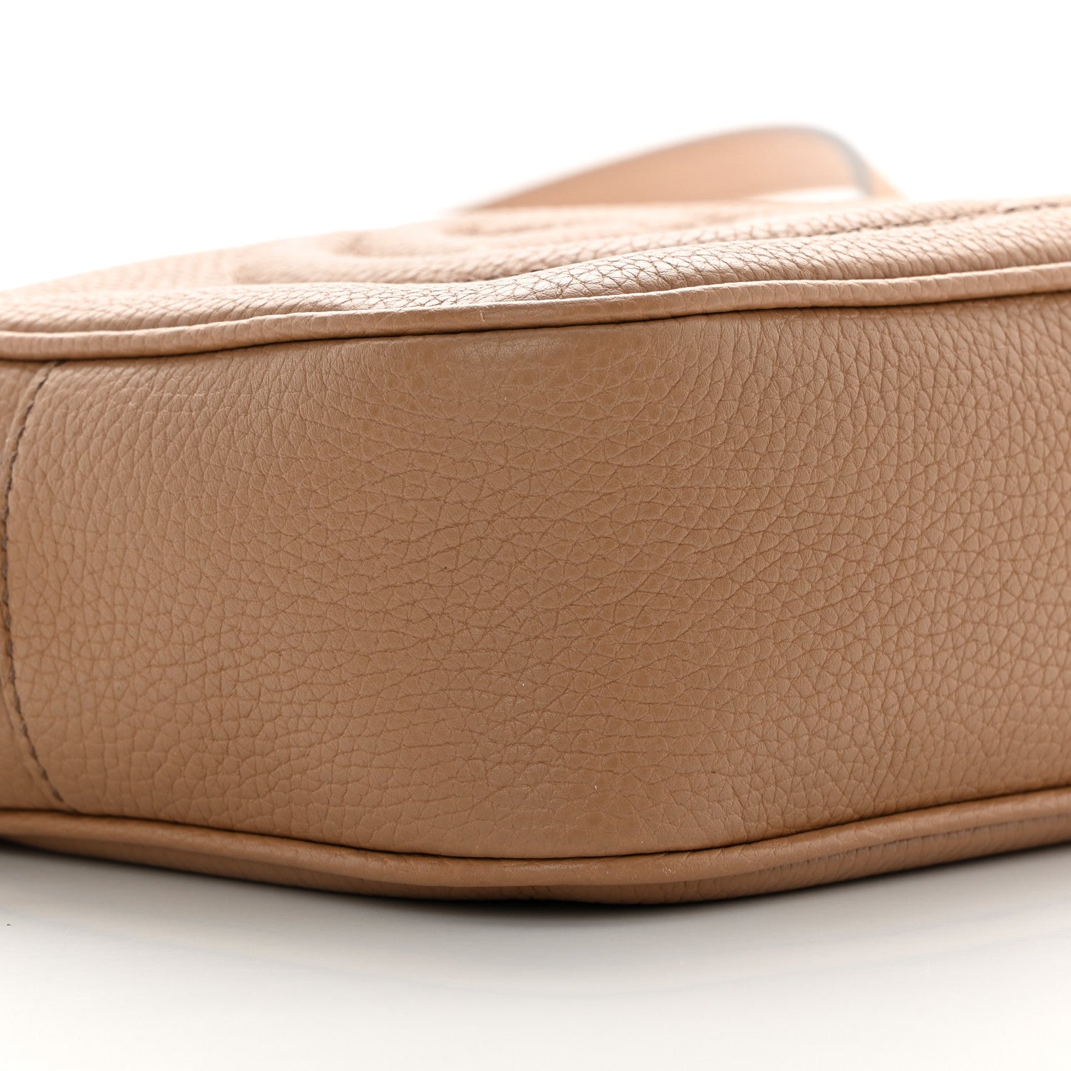 Gucci Pebbled Calfskin Small Soho Disco Bag Camelia 9 of 13