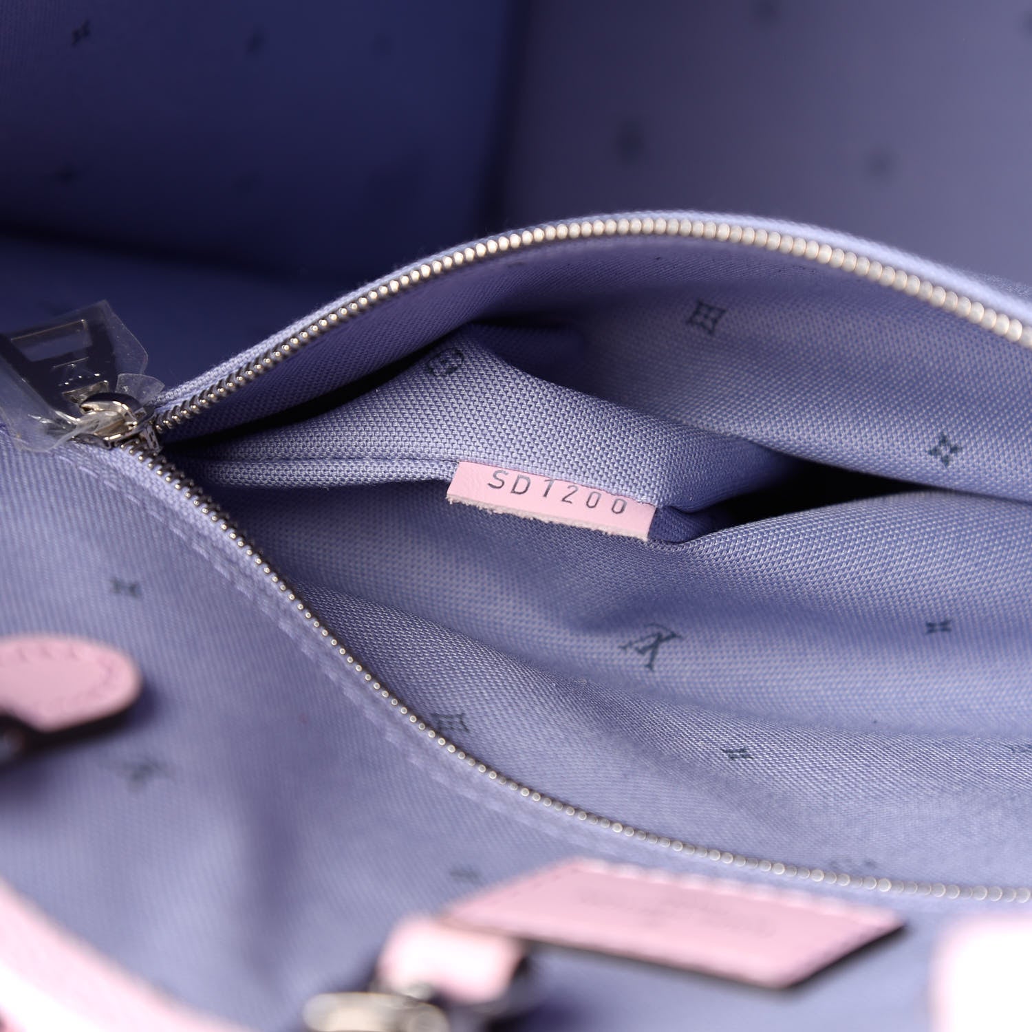 Louis Vuitton Monogram Escale Onthego GM Pastel 9 of 11