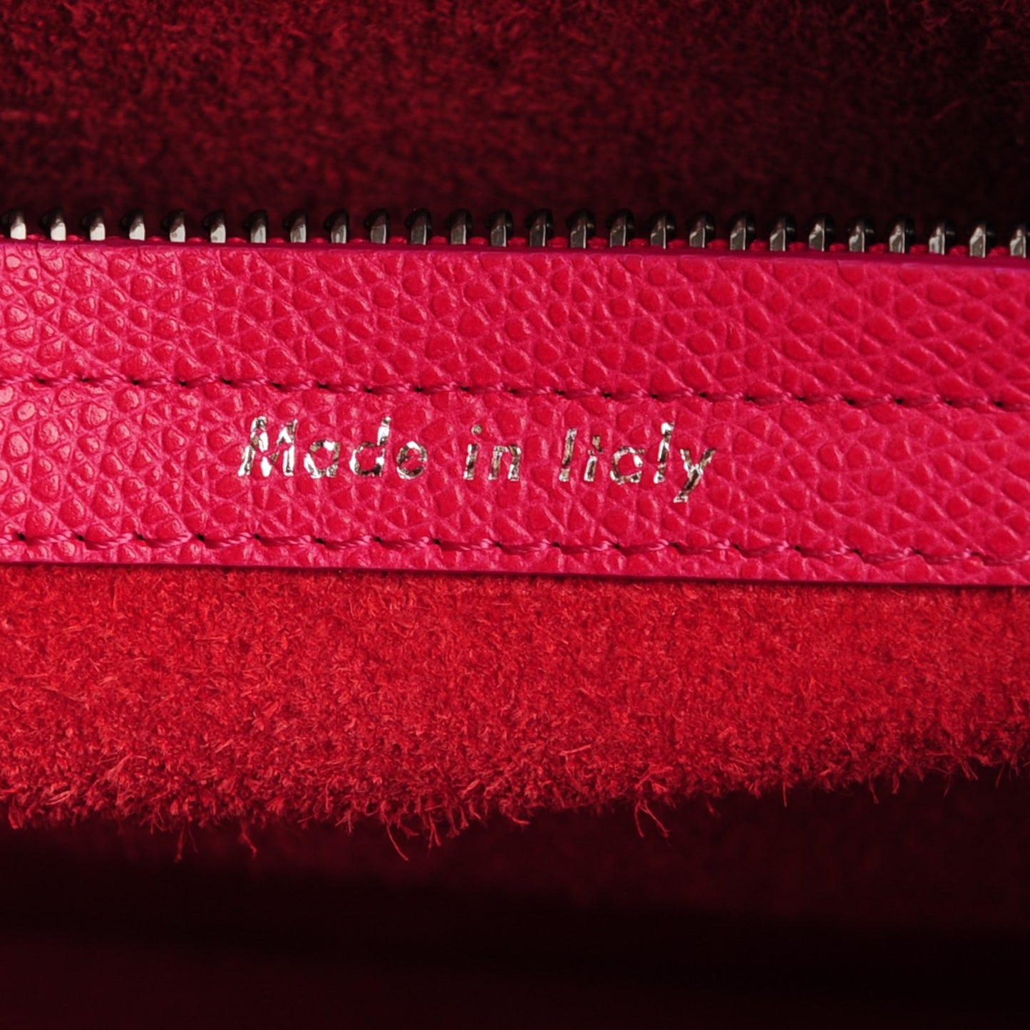 Grained Calfskin Medium Phantom Luggage Fuchsia