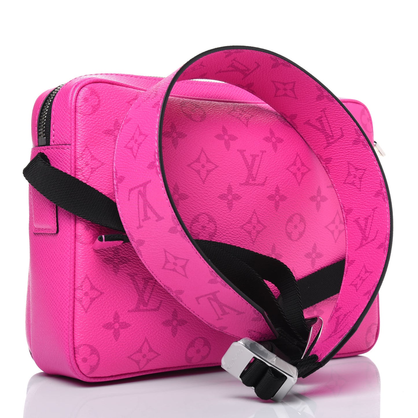 Taigarama Outdoor Messenger Fuchsia