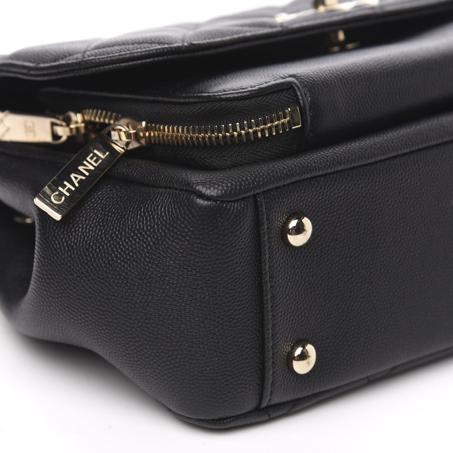 Caviar Quilted Medium Business Affinity Flap Black
