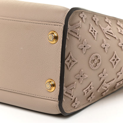 Louis Vuitton Calfskin Monogram Tufting On My Side Galet 9 of 15