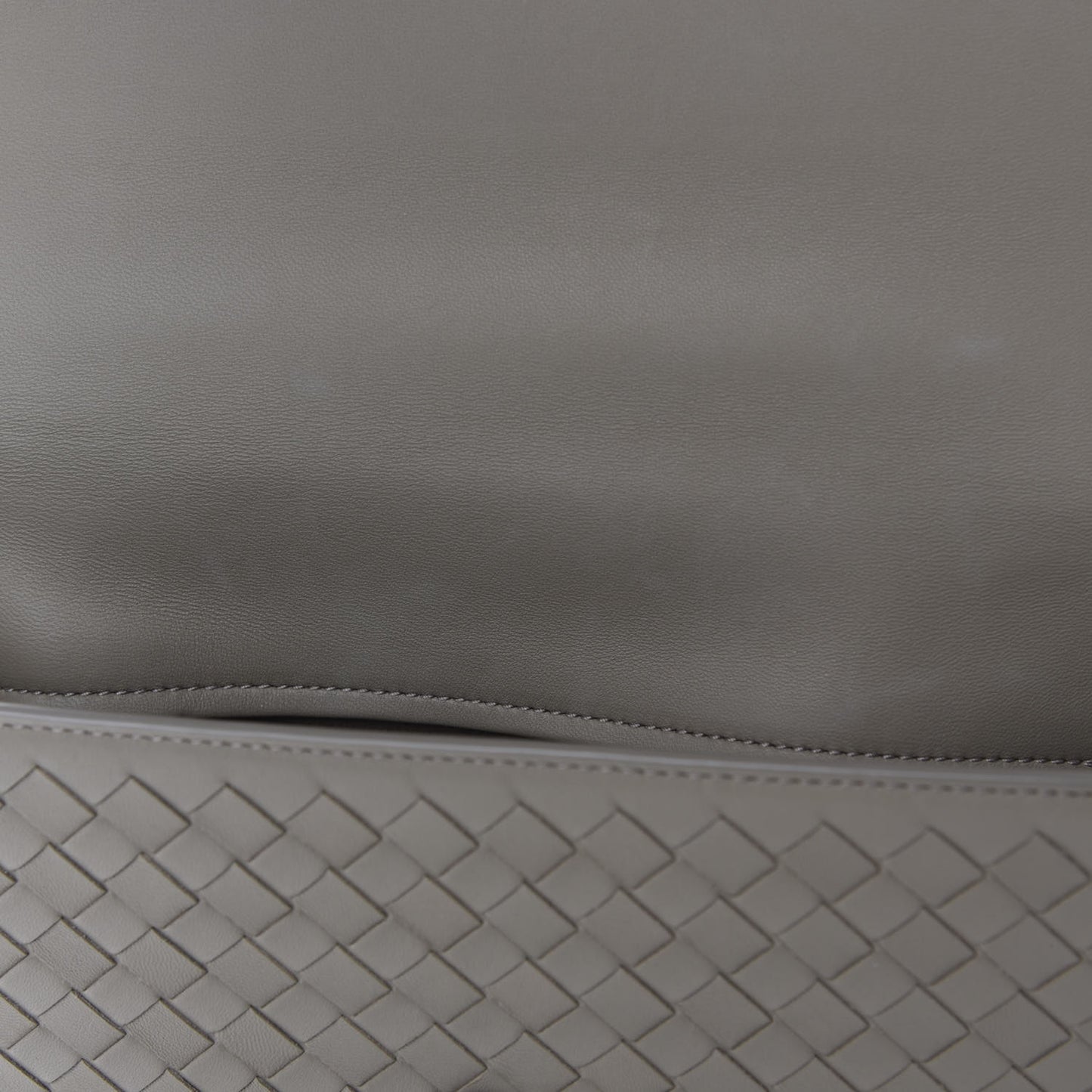 Nappa Intrecciato Alumna Bag Limestone