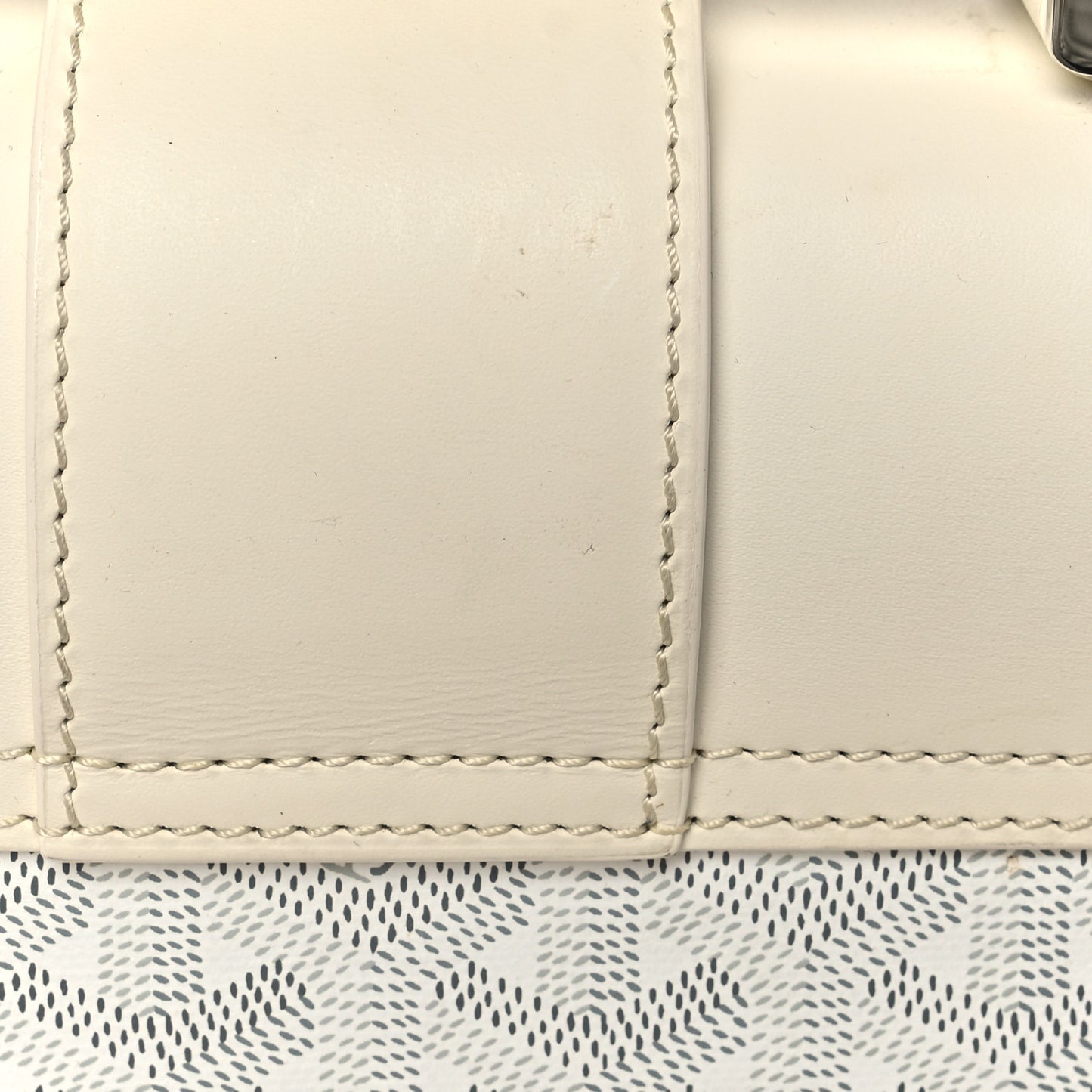 Goyardine Saigon PM White