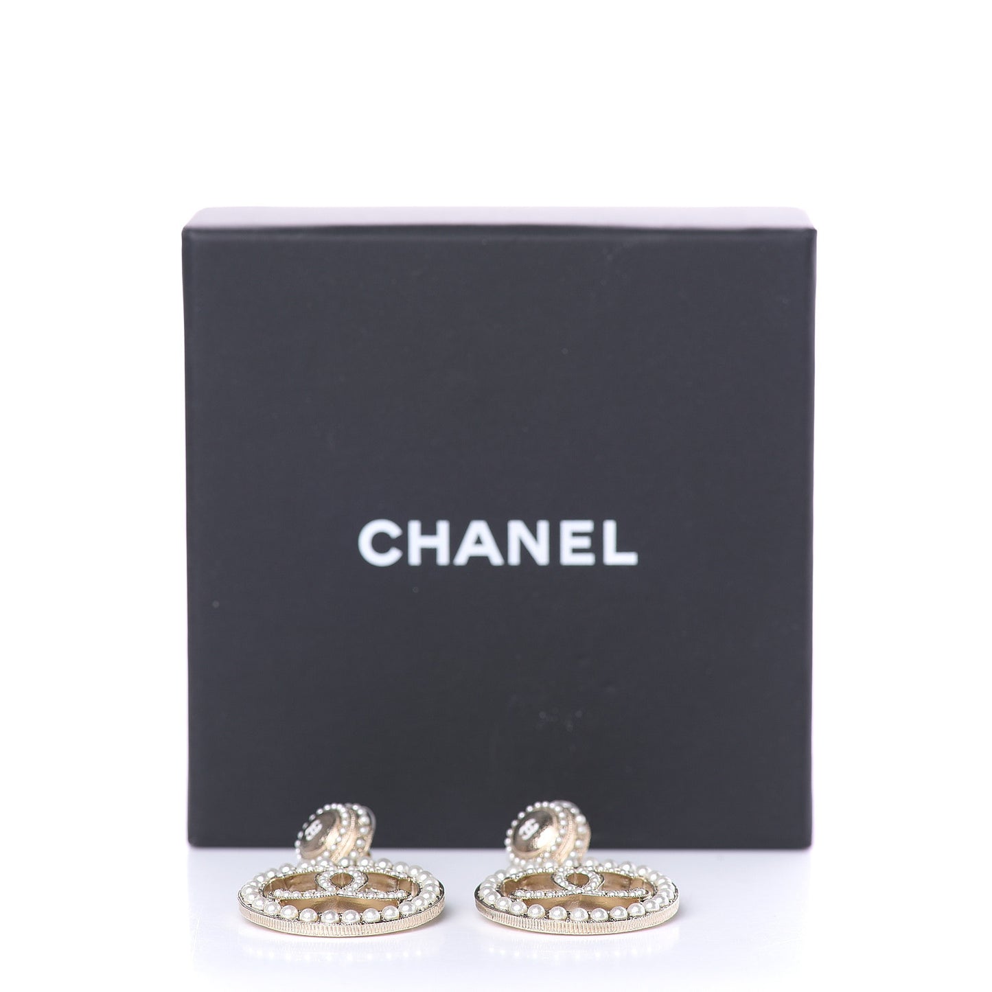 Pearl CC Drop Earrings Light Gold