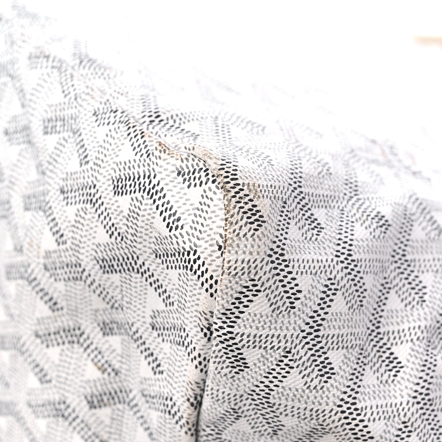 Goyardine Saint Louis GM White