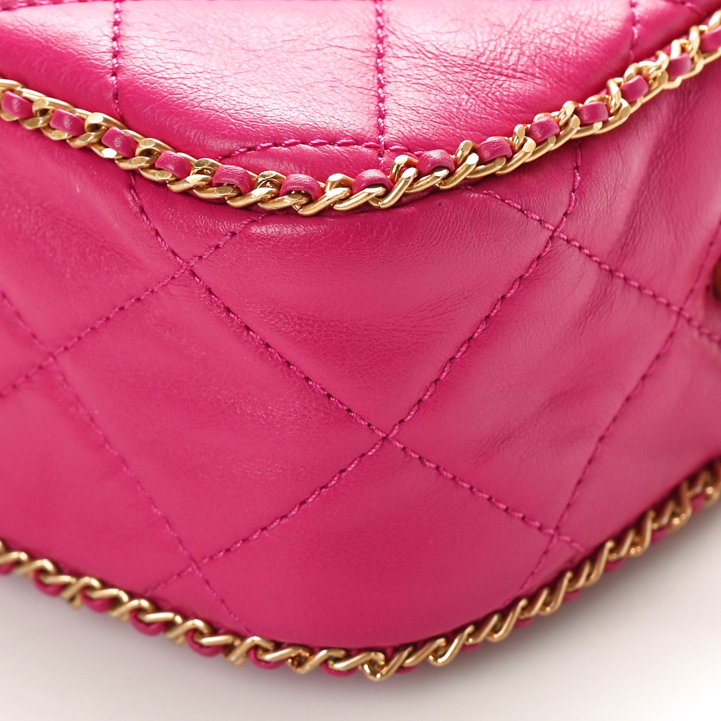 Lambskin Quilted Chain CC Mini Camera Case Fuchsia
