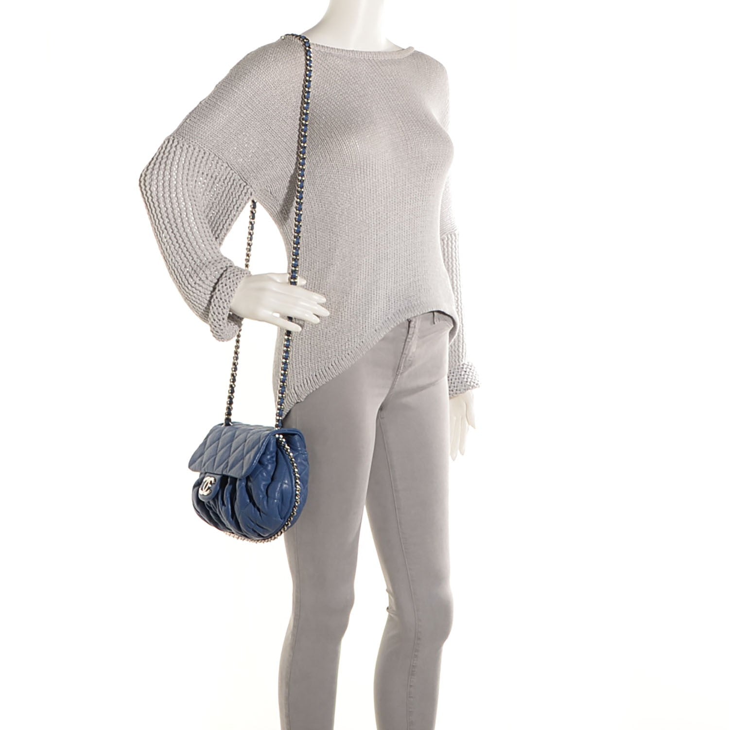 Chanel Washed Lambskin Chain Around Medium Messenger Blue 2 of 7