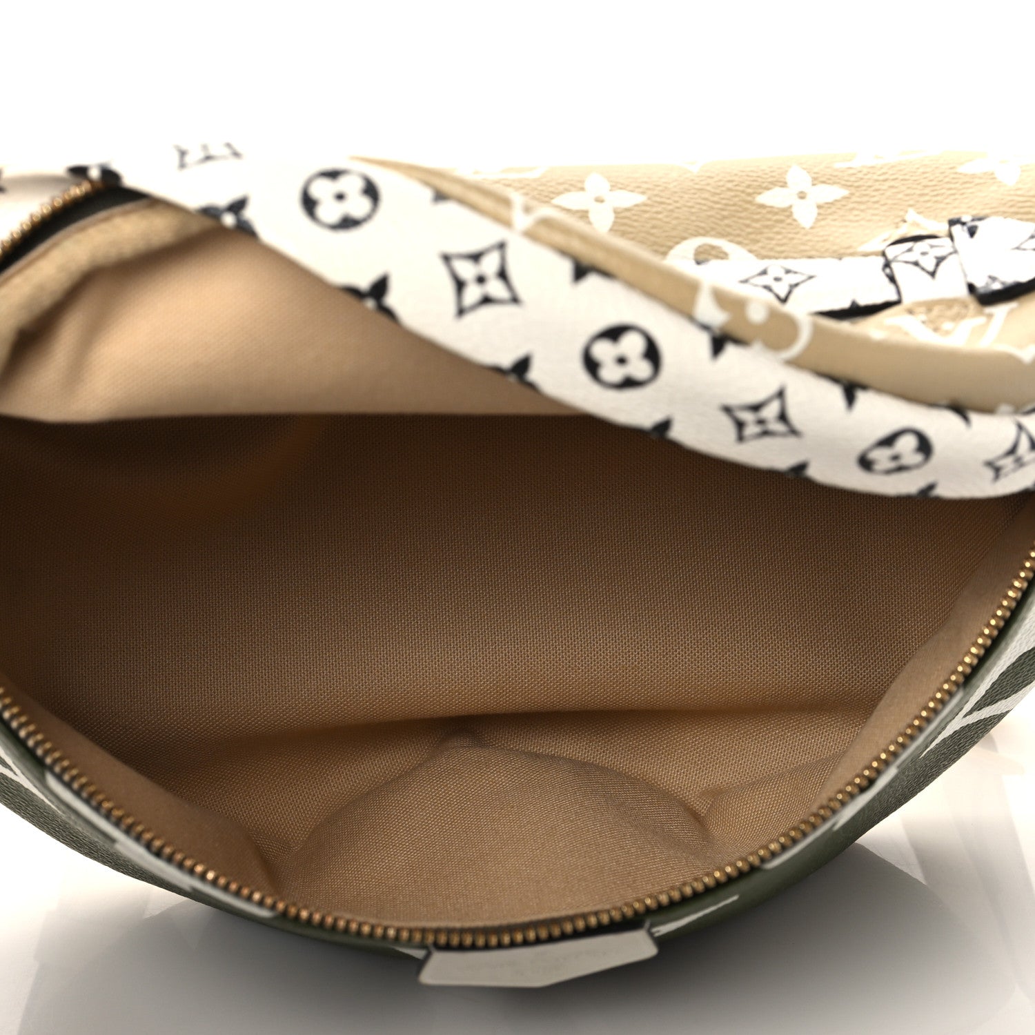 Louis Vuitton Monogram Giant Bumbag Kaki Beige 5 of 9